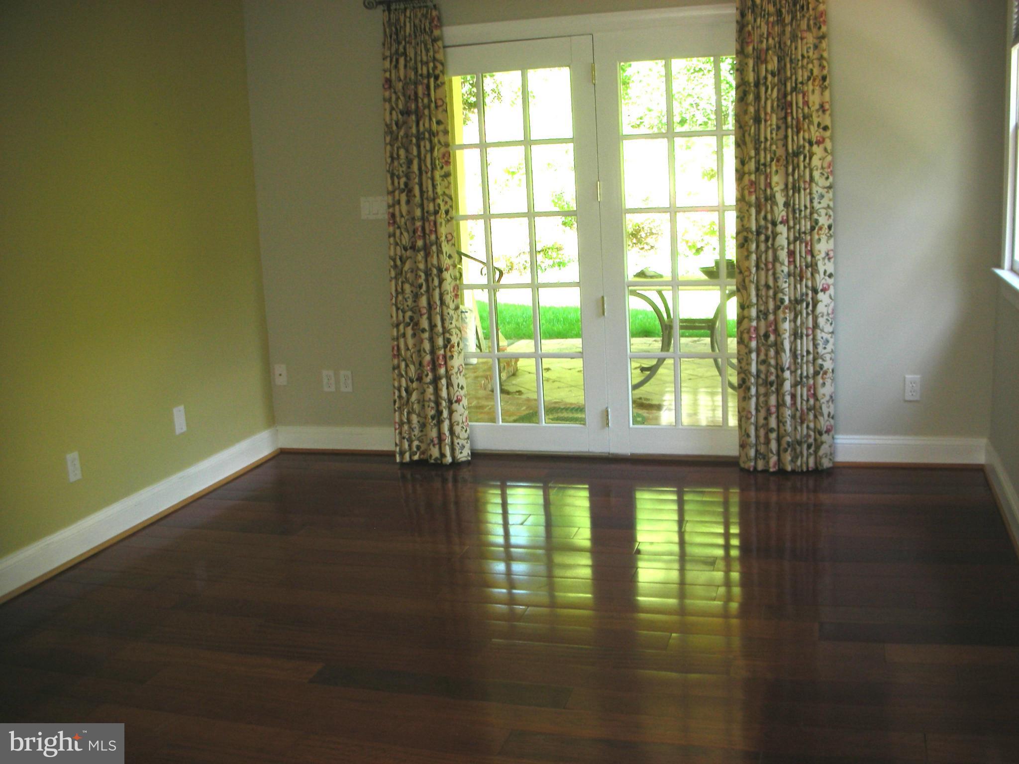 RIVERCREST - Residential Lease