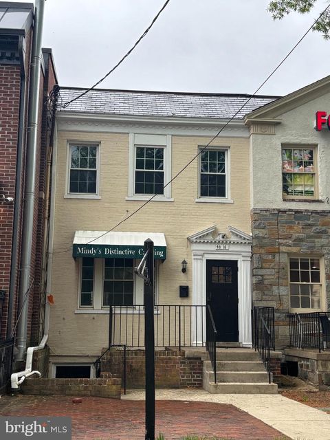 Photo of 4816 Macarthur Boulevard NW, WASHINGTON, DC 20007 (MLS # DCDC2259194)