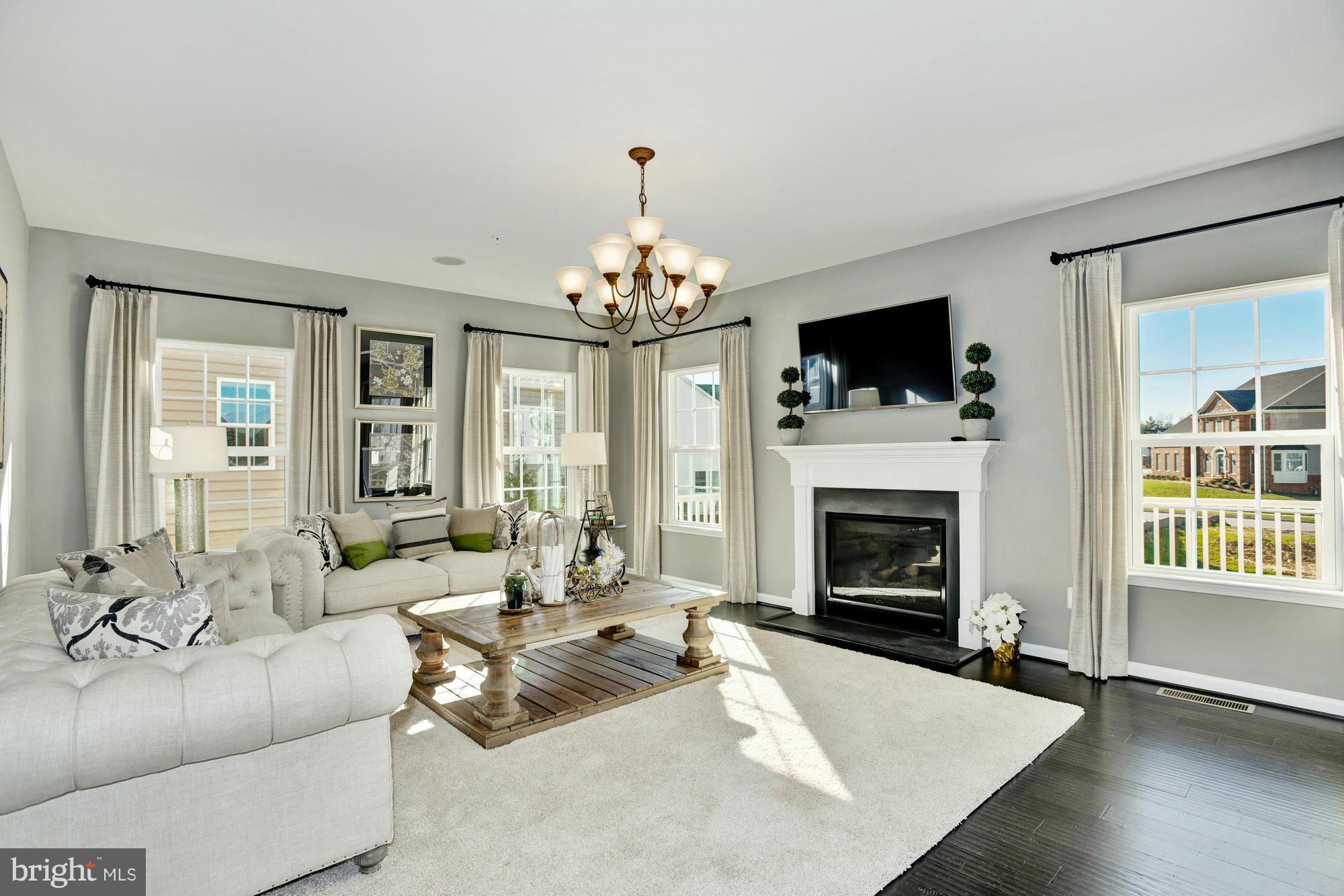 FIELDCREST - Residential