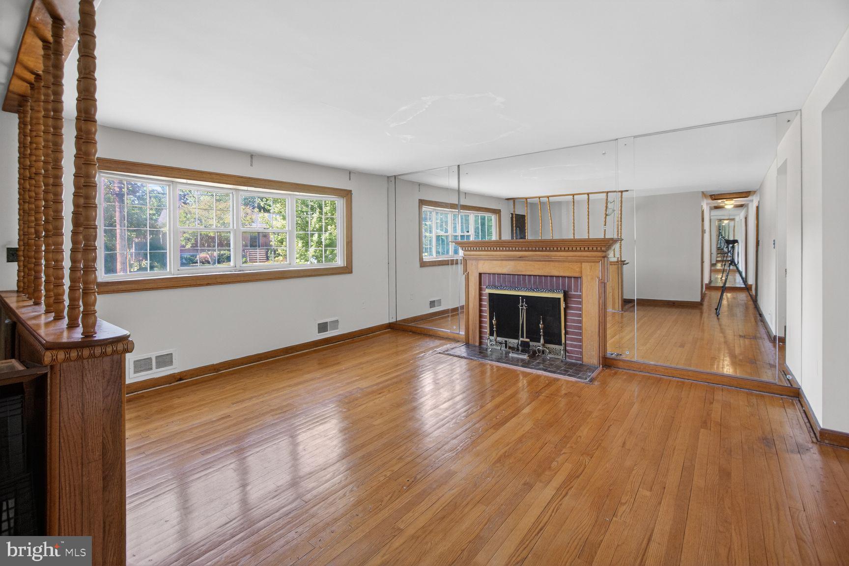 RAY PARK ESTATES - Residential