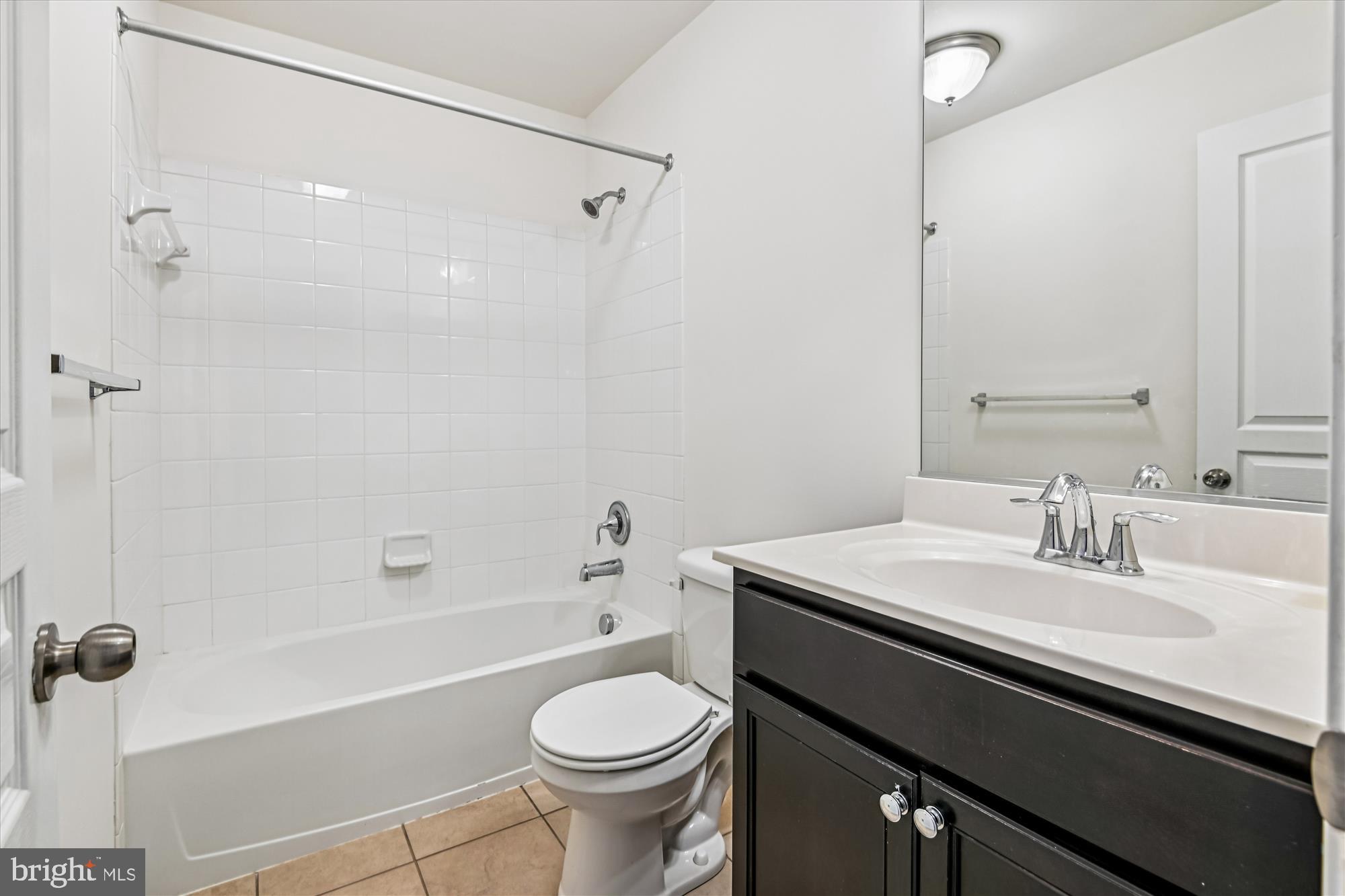 HOLLY RIDGE - Residential Lease