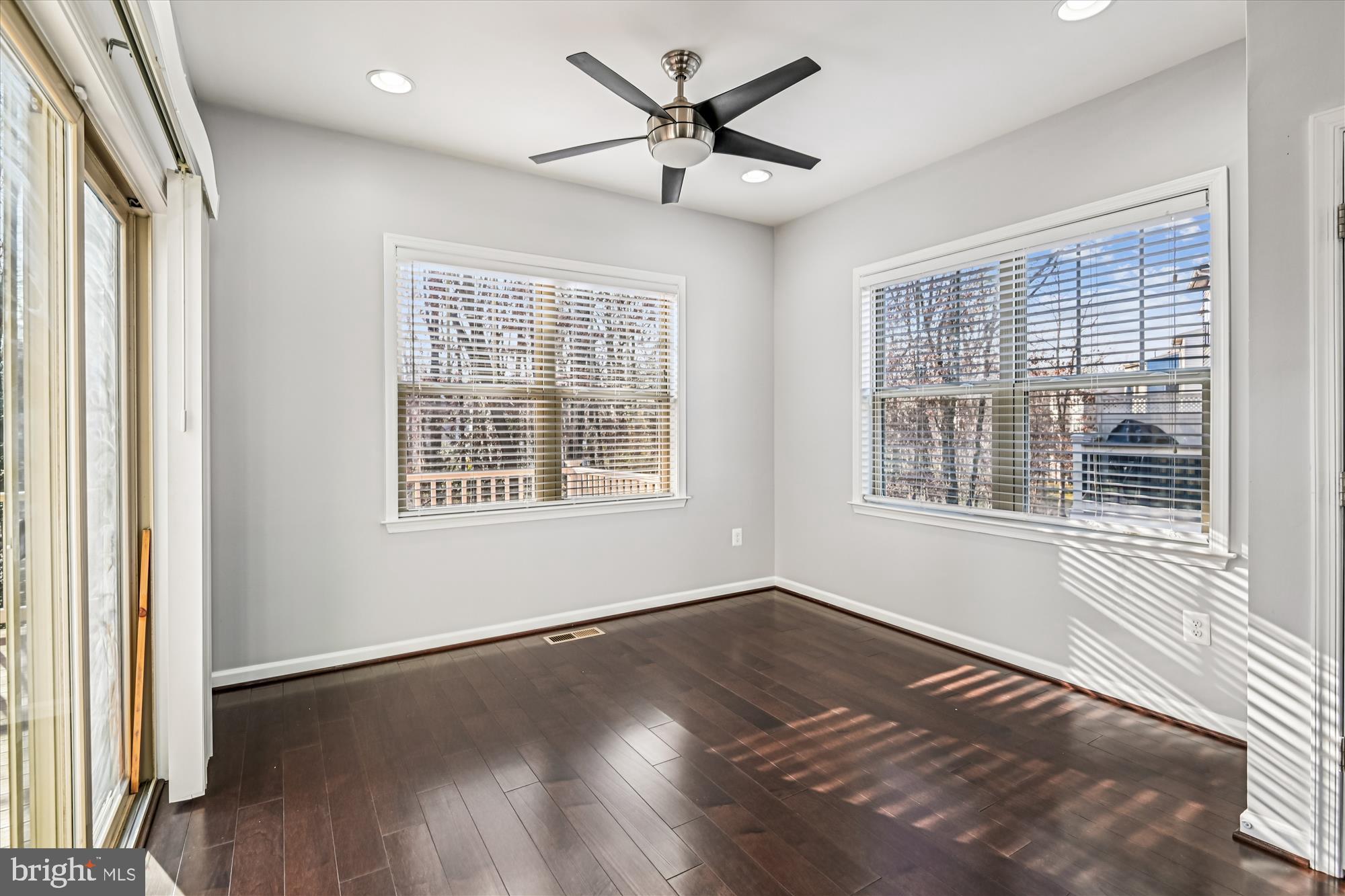 HOLLY RIDGE - Residential Lease