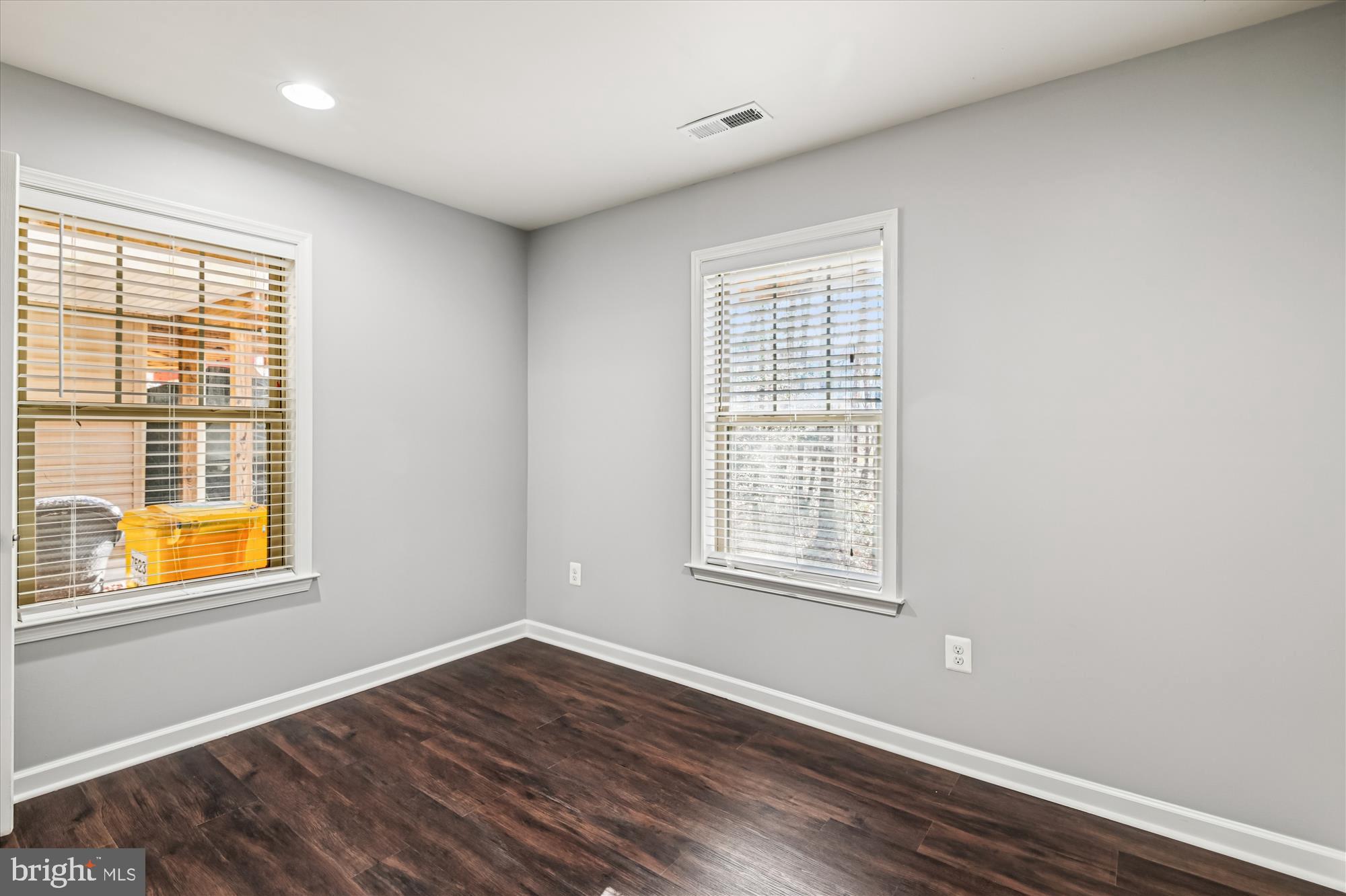 HOLLY RIDGE - Residential Lease