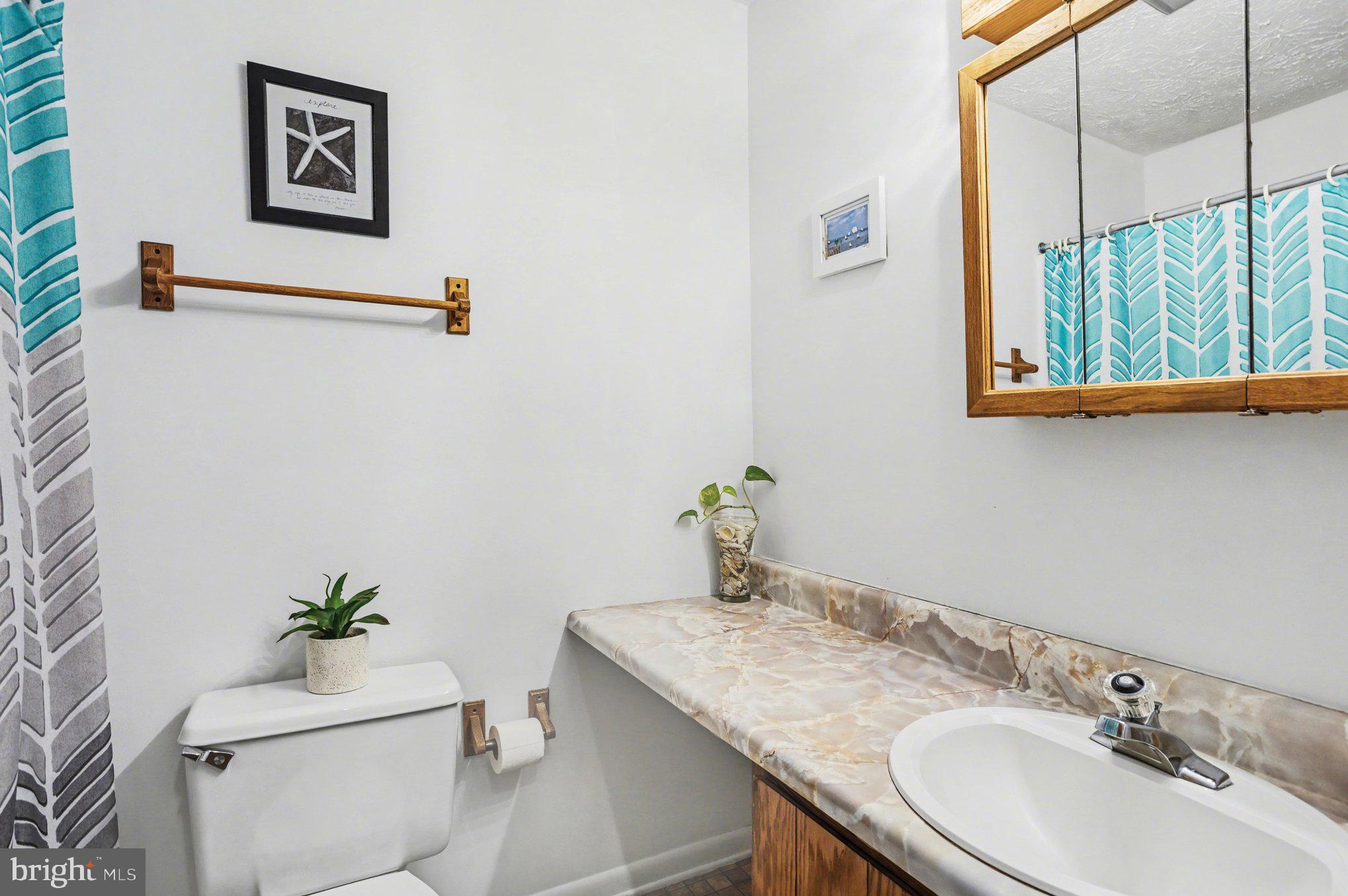 OAK LANDING - Residential