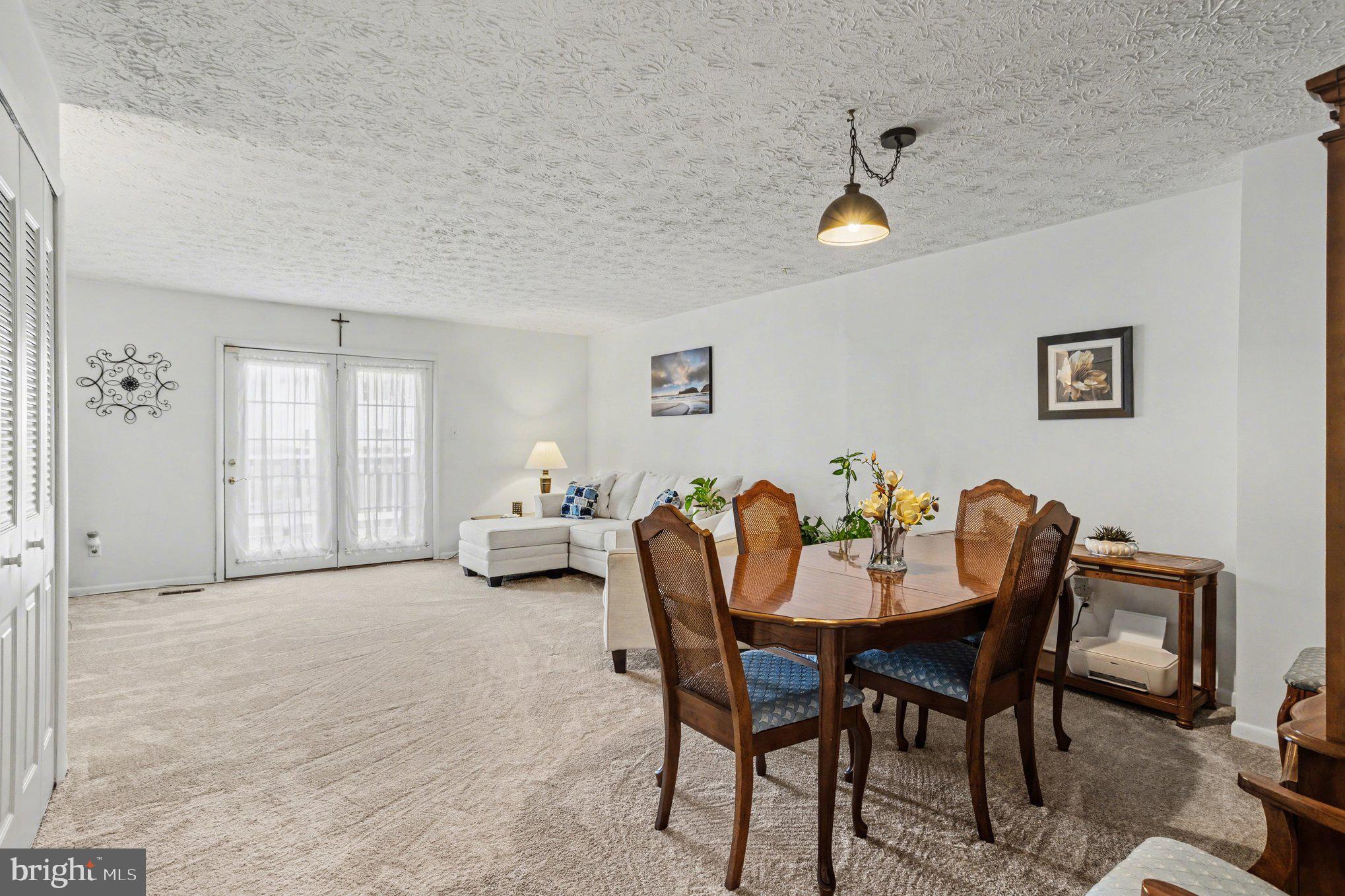 OAK LANDING - Residential