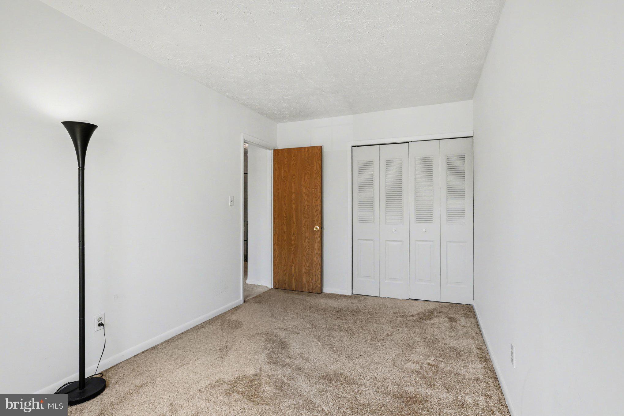 OAK LANDING - Residential