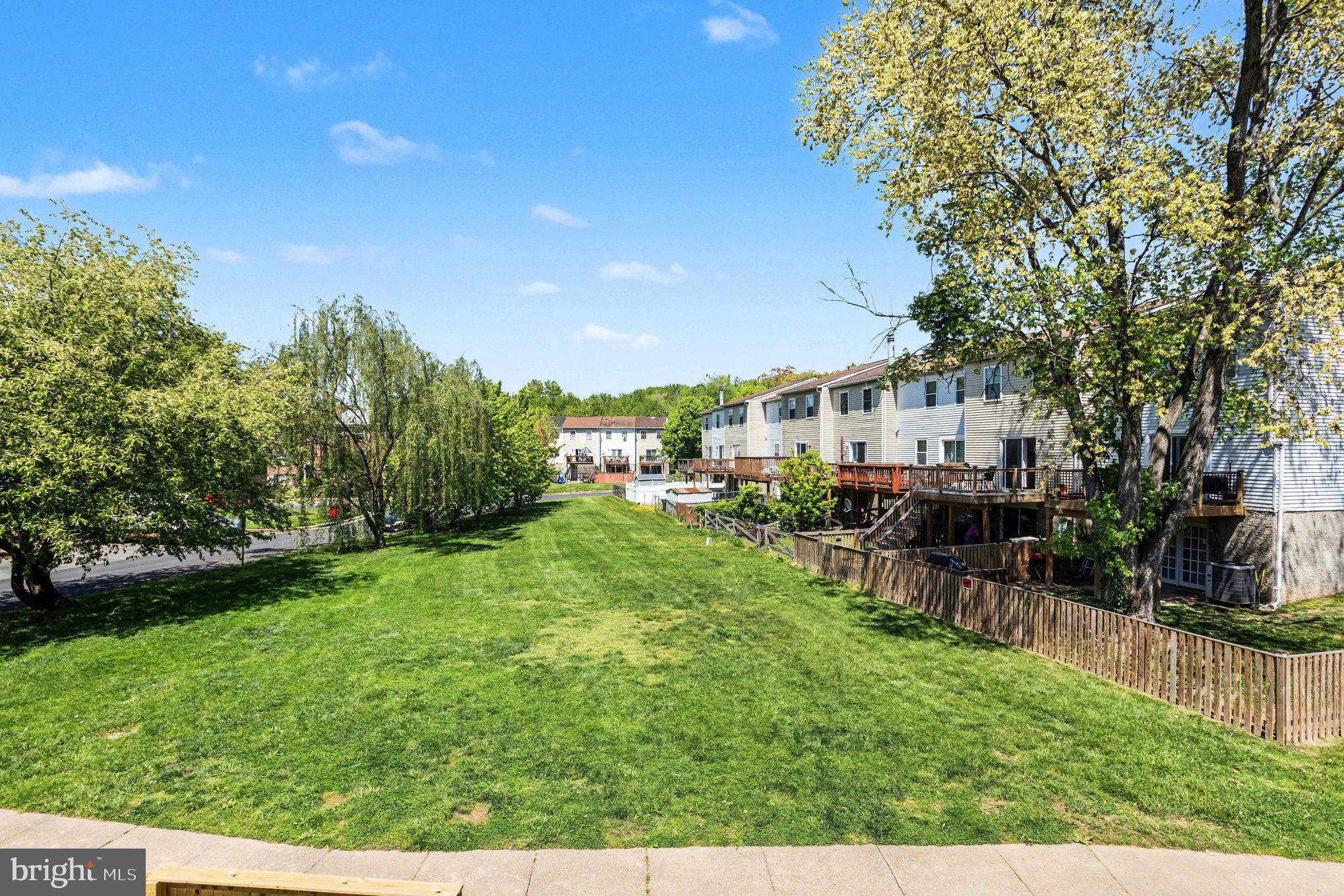 OAK LANDING - Residential