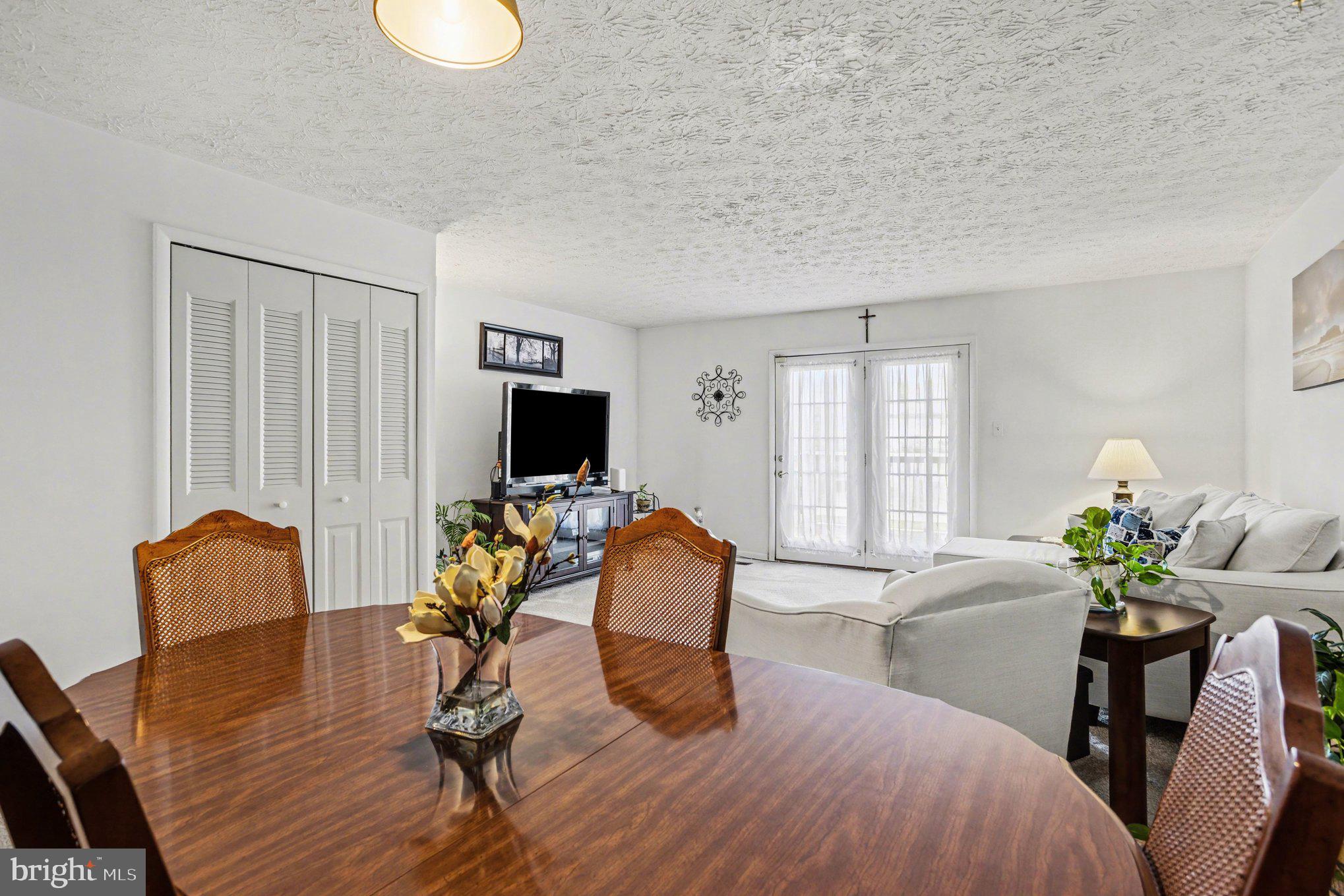 OAK LANDING - Residential