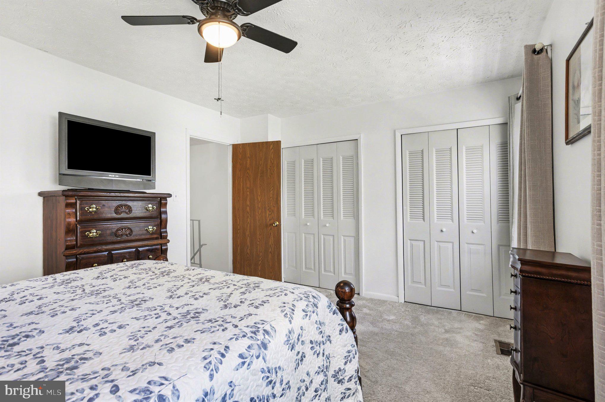 OAK LANDING - Residential