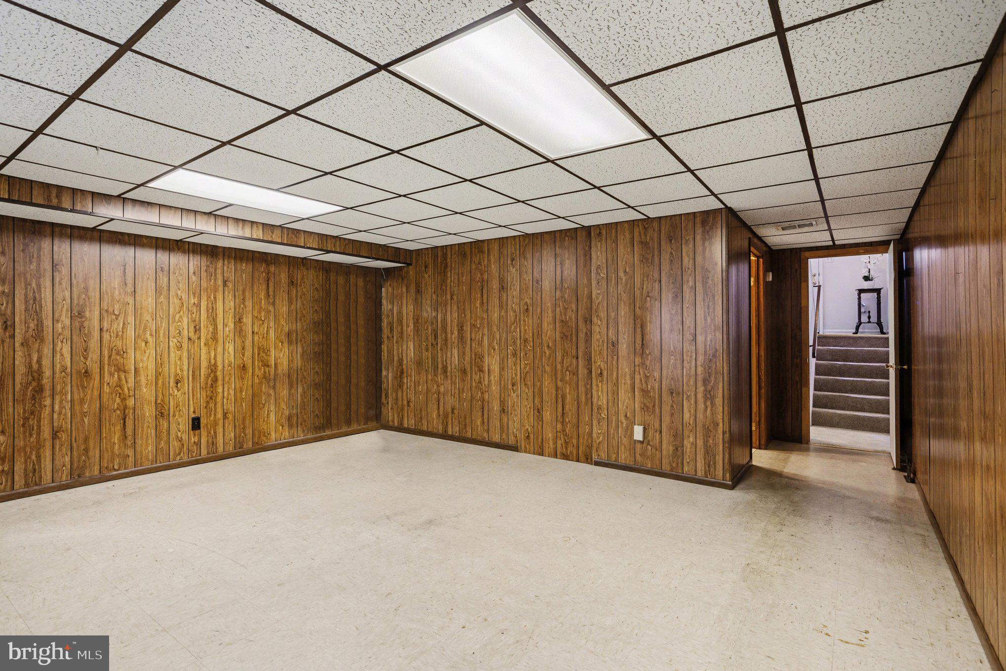 OAK LANDING - Residential