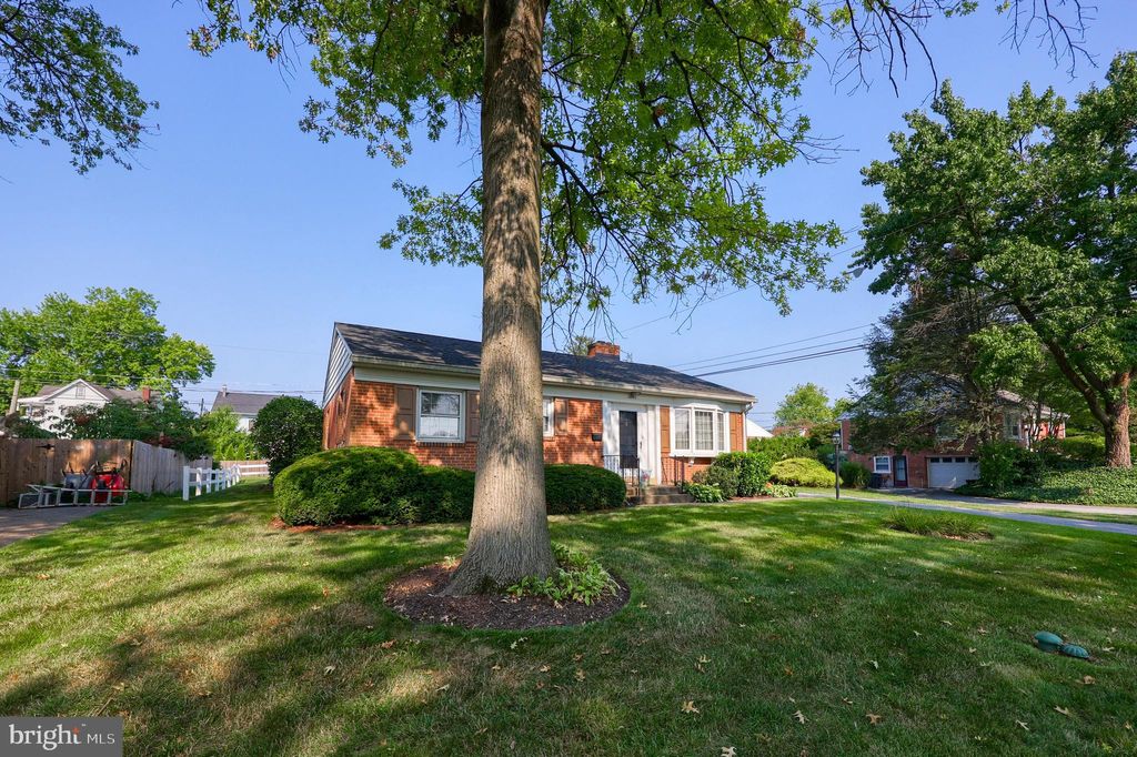 Photo of 5980 Reeves Road, East Petersburg, PA 17520 (MLS # PALA2054956)