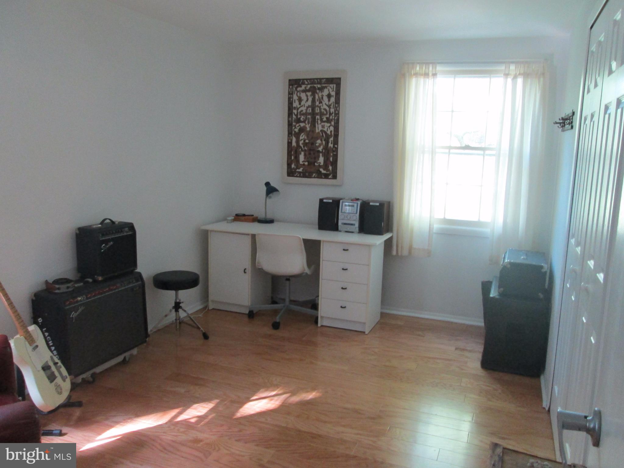 MONTPELIER - Residential