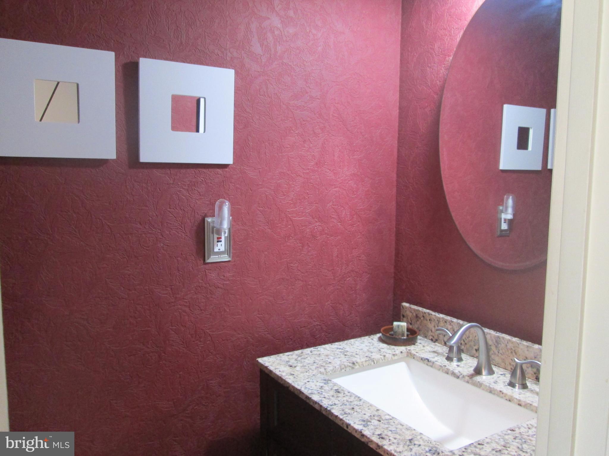 MONTPELIER - Residential