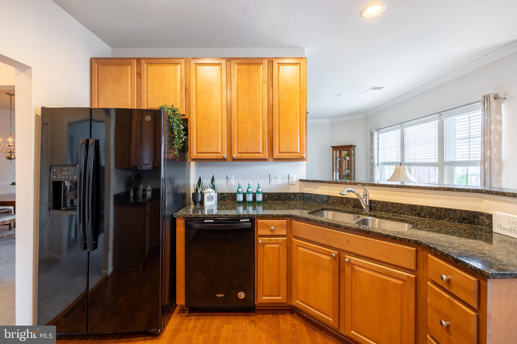 COURTYARDS AT WAVERLY WOODS EAST - Residential