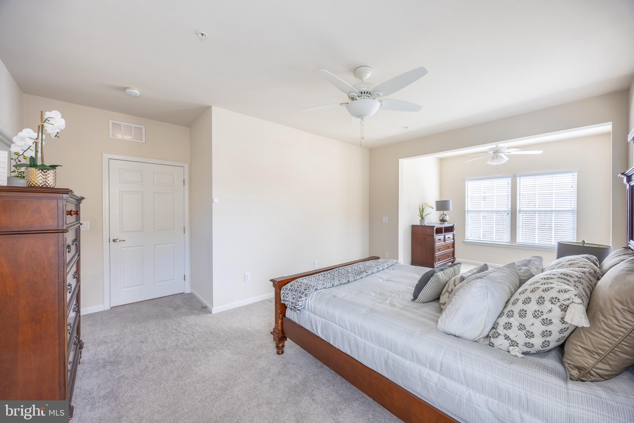 COURTYARDS AT WAVERLY WOODS EAST - Residential