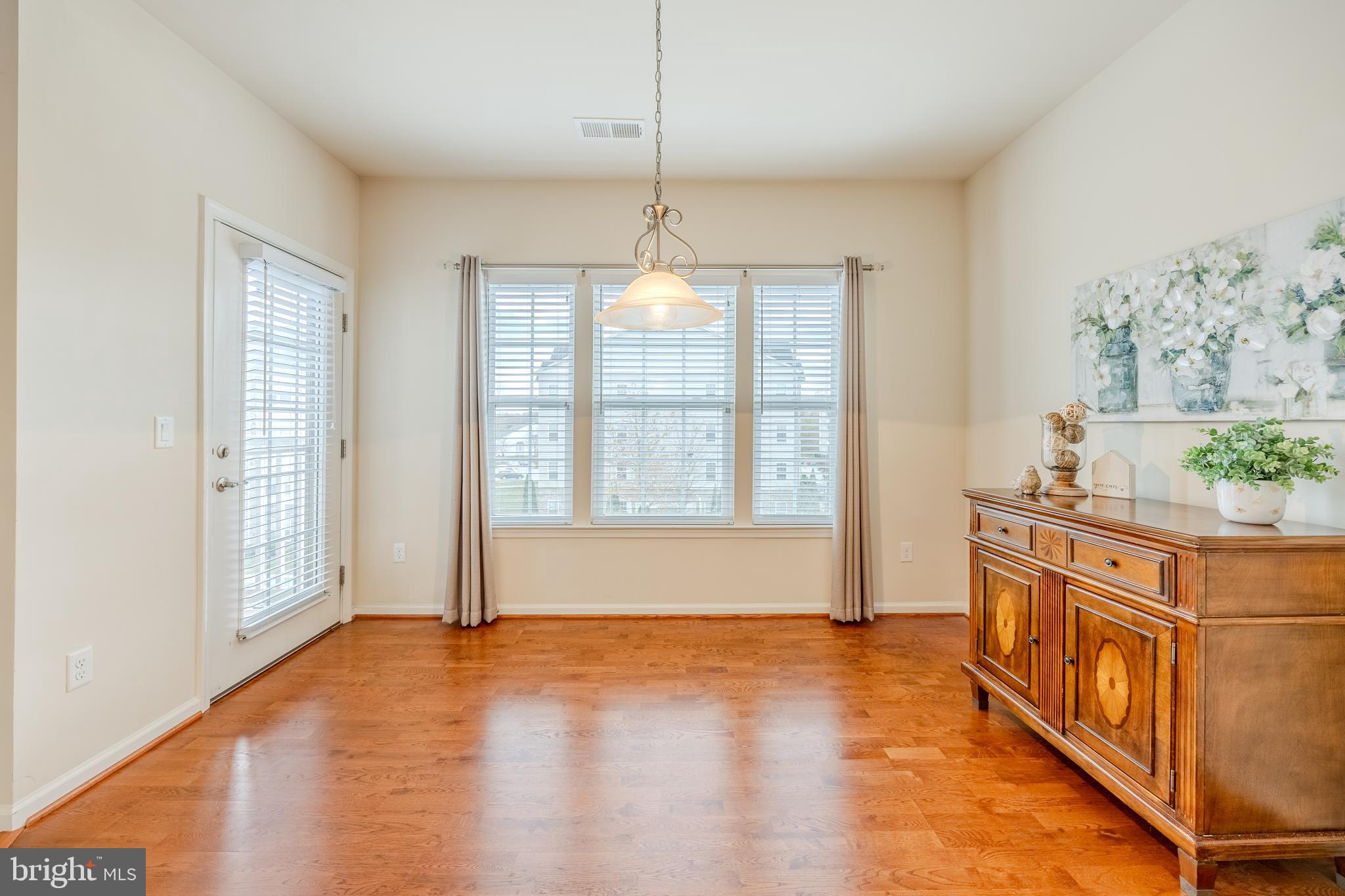 COURTYARDS AT WAVERLY WOODS EAST - Residential