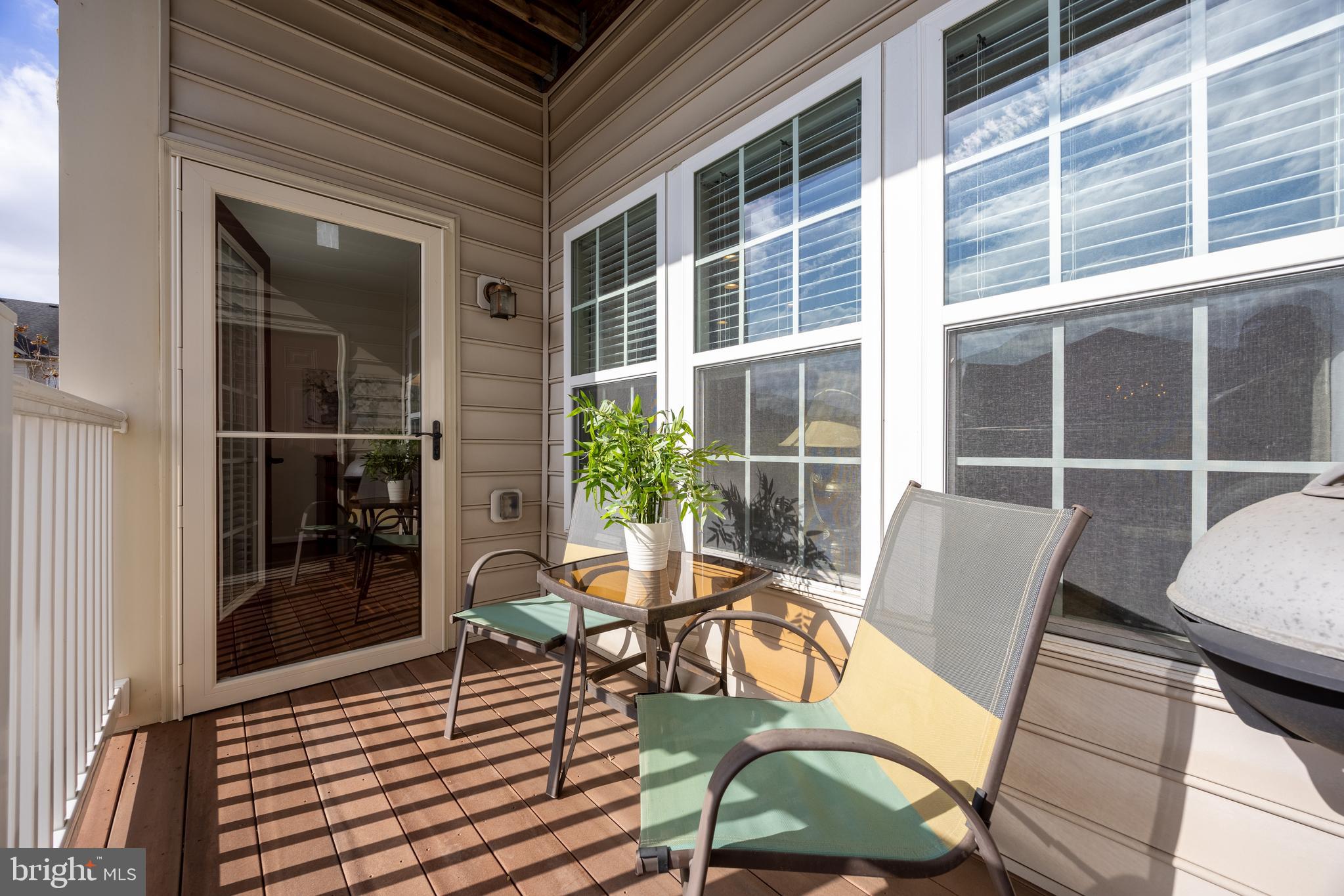 COURTYARDS AT WAVERLY WOODS EAST - Residential