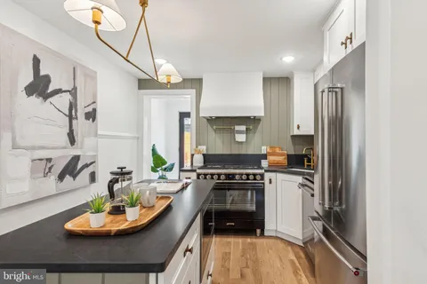 1129 E Berks Street, Philadelphia, PA 19125 - MLS#: PAPH2466158