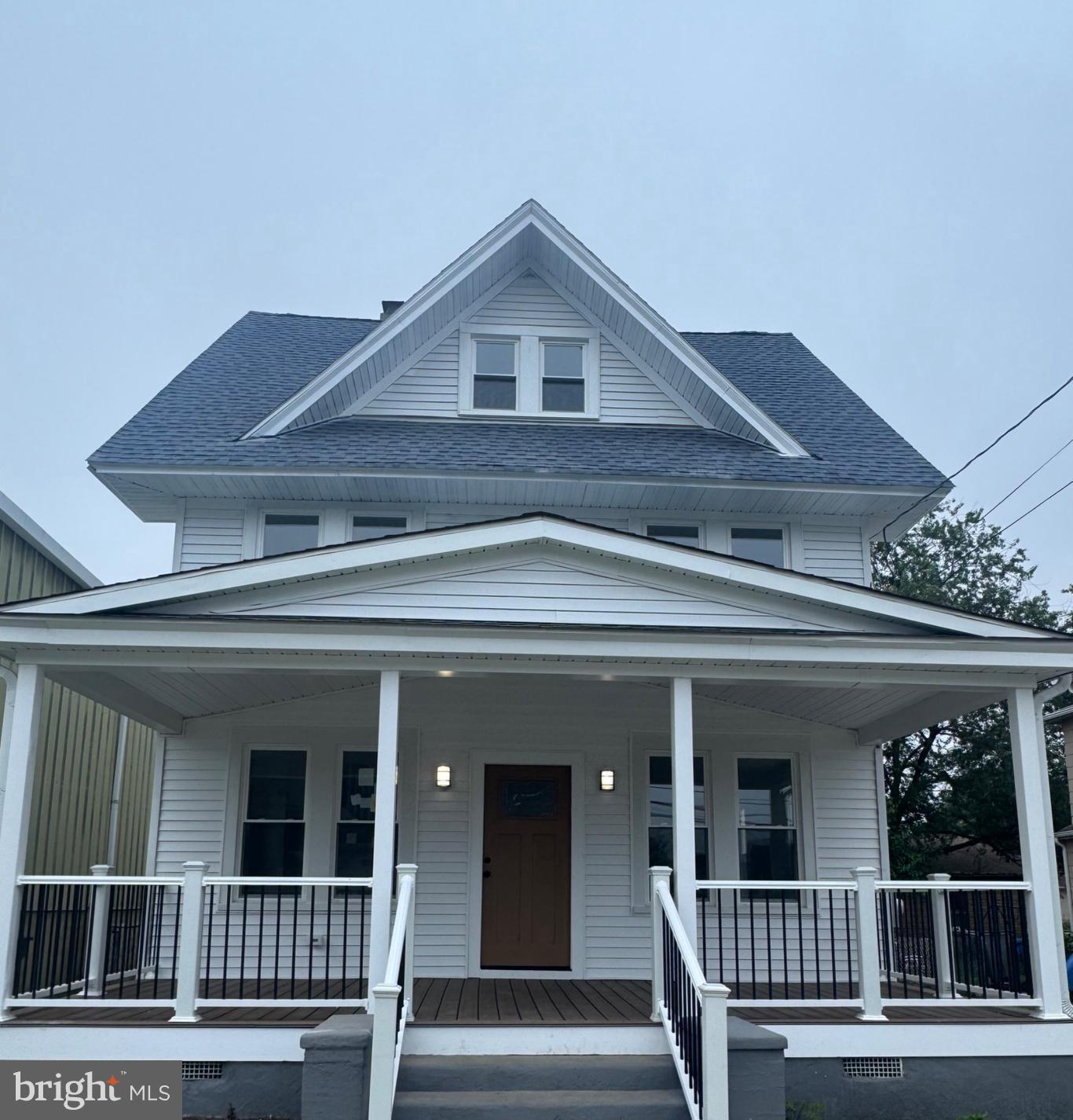 3 N GROVE AVENUE