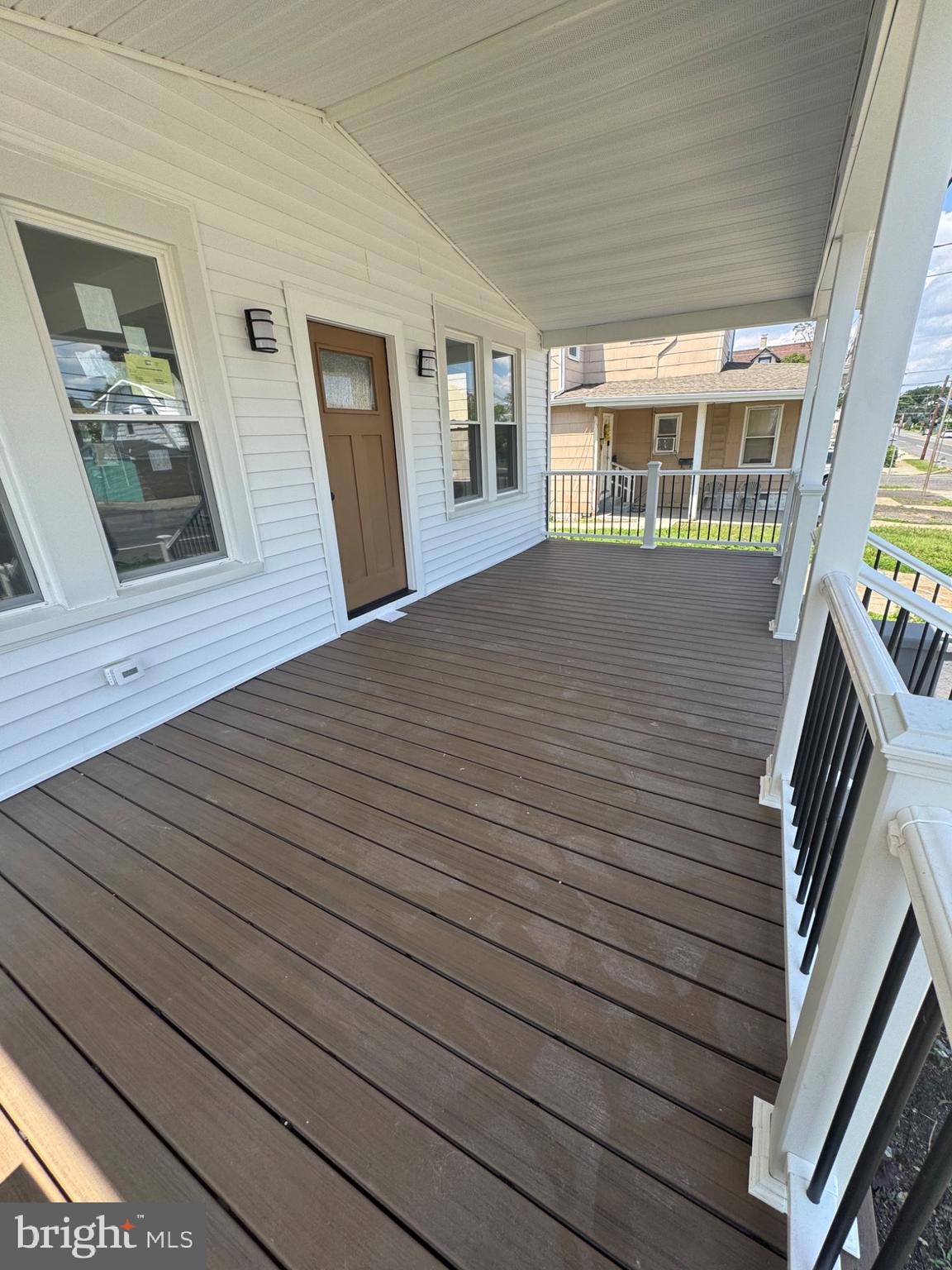 3 N GROVE AVENUE