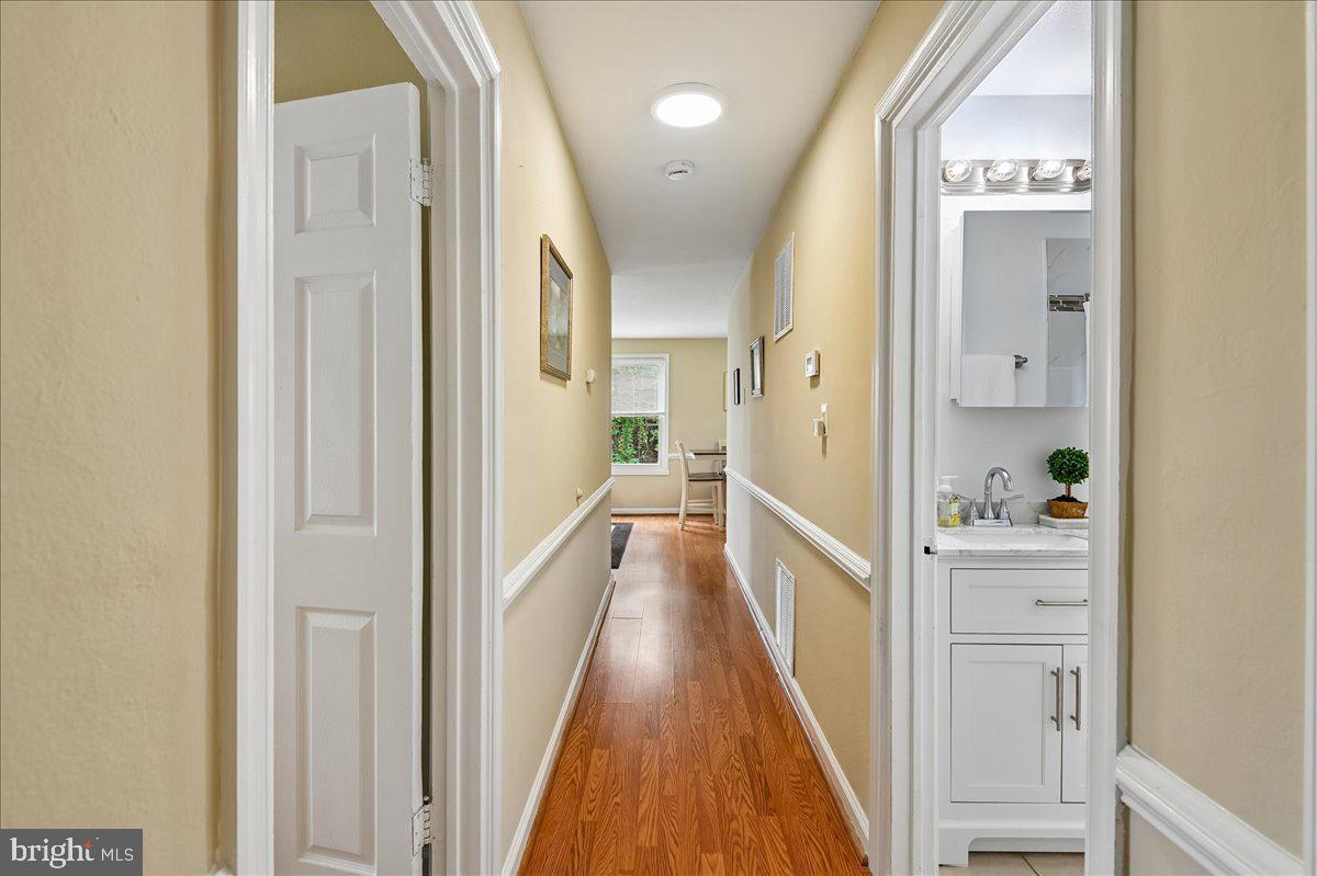 1403 SAUNDERS WAY