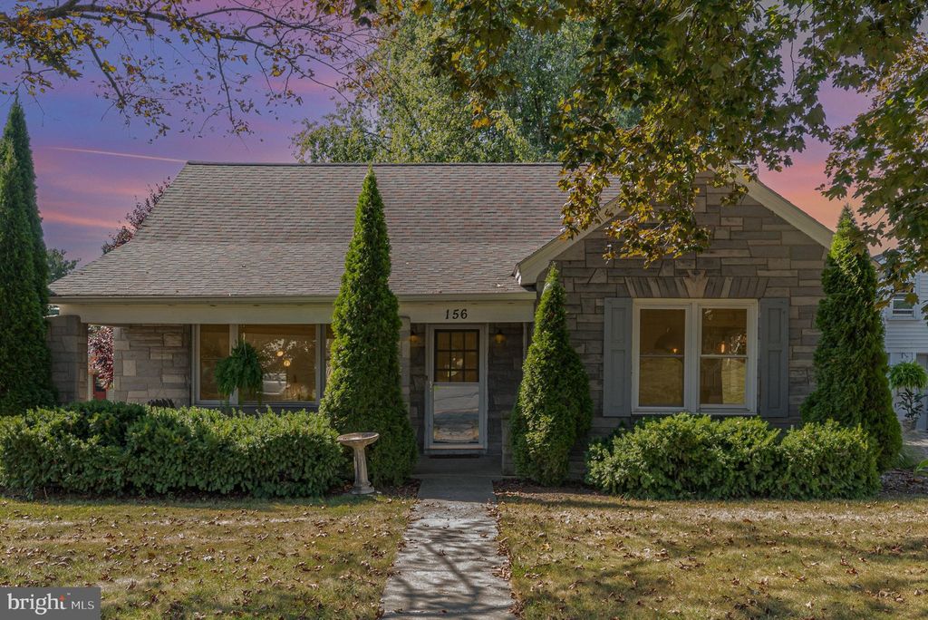 Photo of 154 - 156 E Harrisburg Avenue, Elizabethtown, PA 17022 (MLS # PALA2057640)