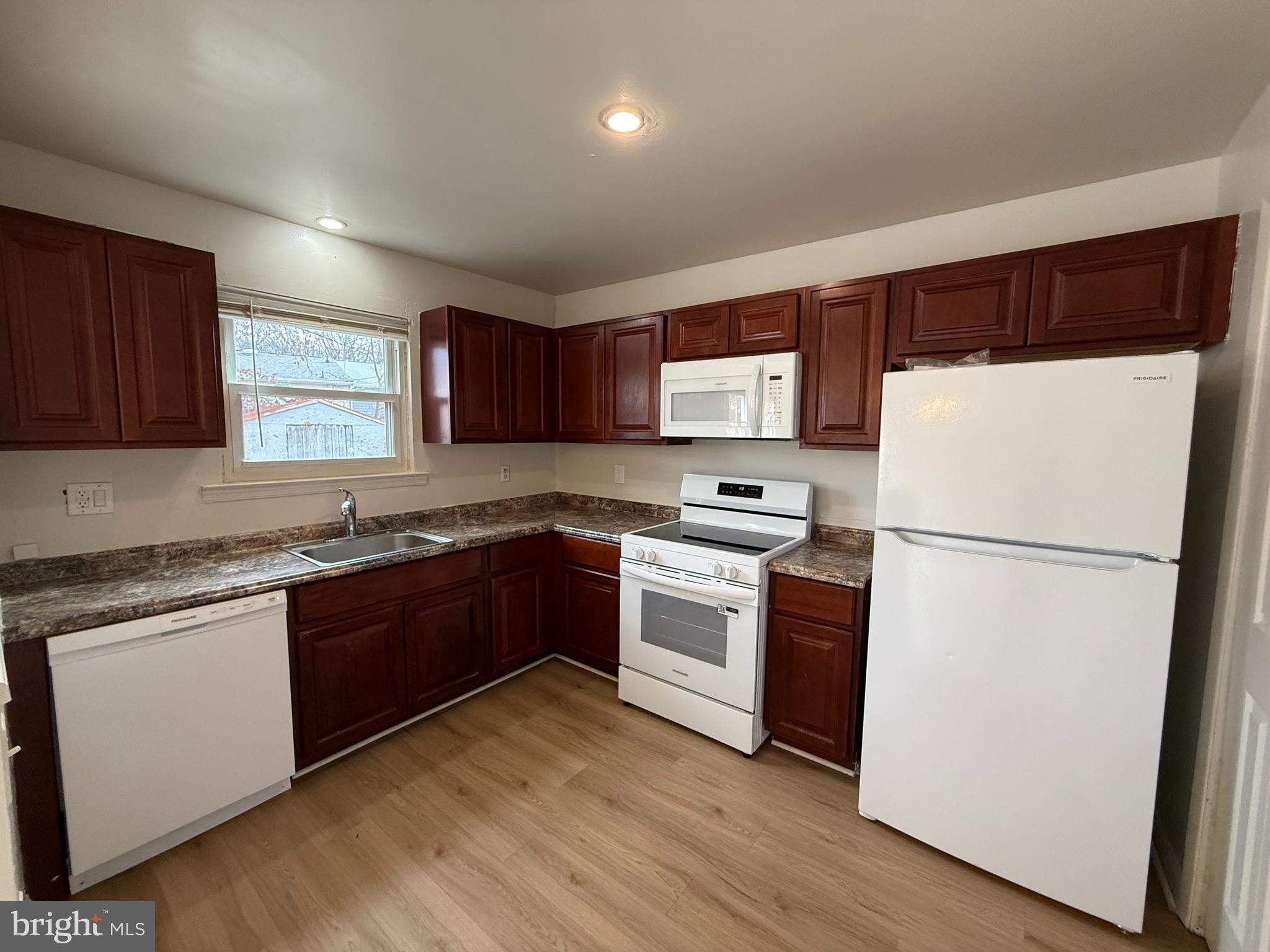 OLDE FORGE - Residential Lease