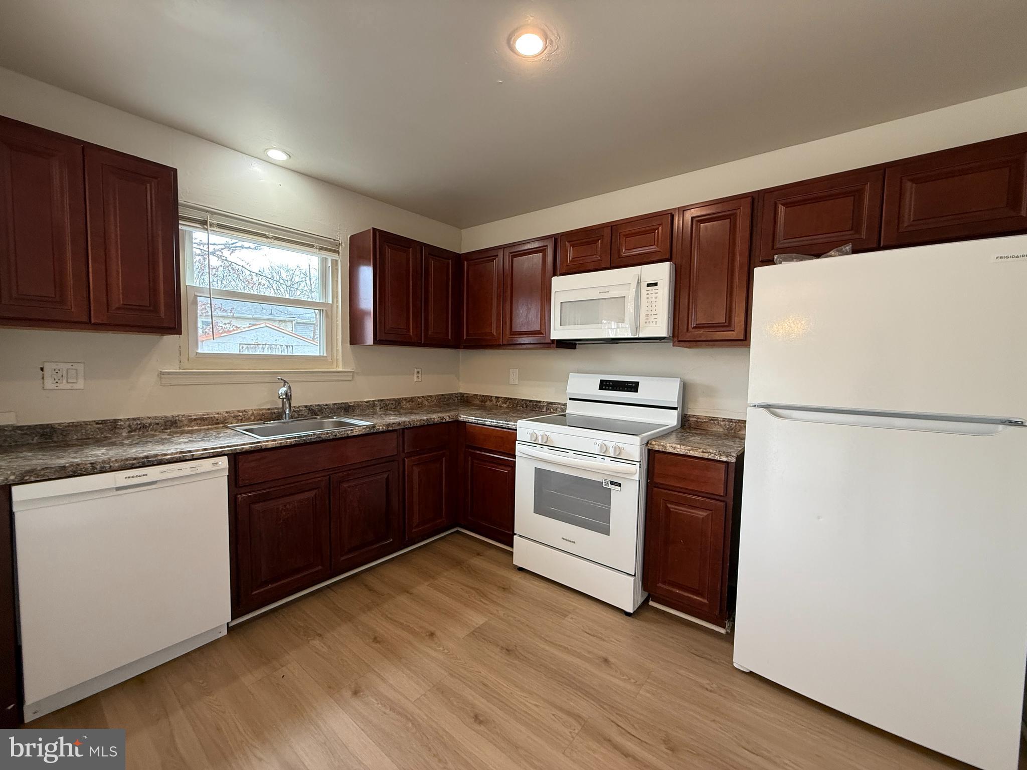 OLDE FORGE - Residential Lease