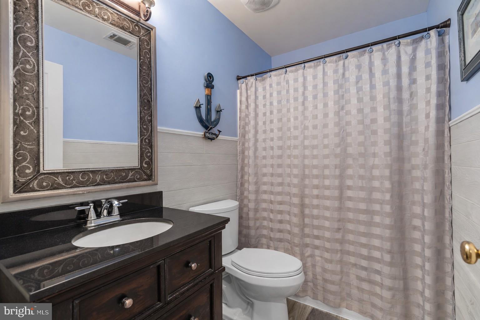 ROLLING HILLS - Residential