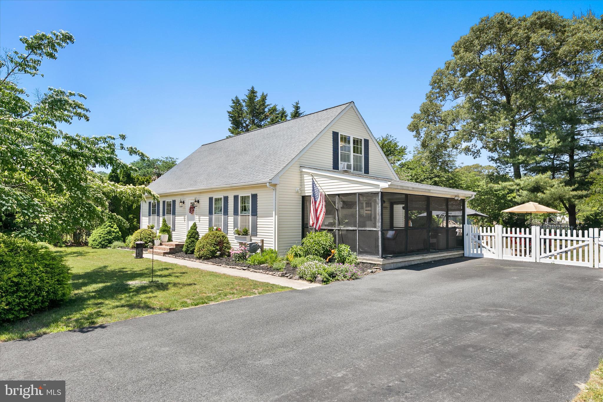 19 APACHE AVENUE