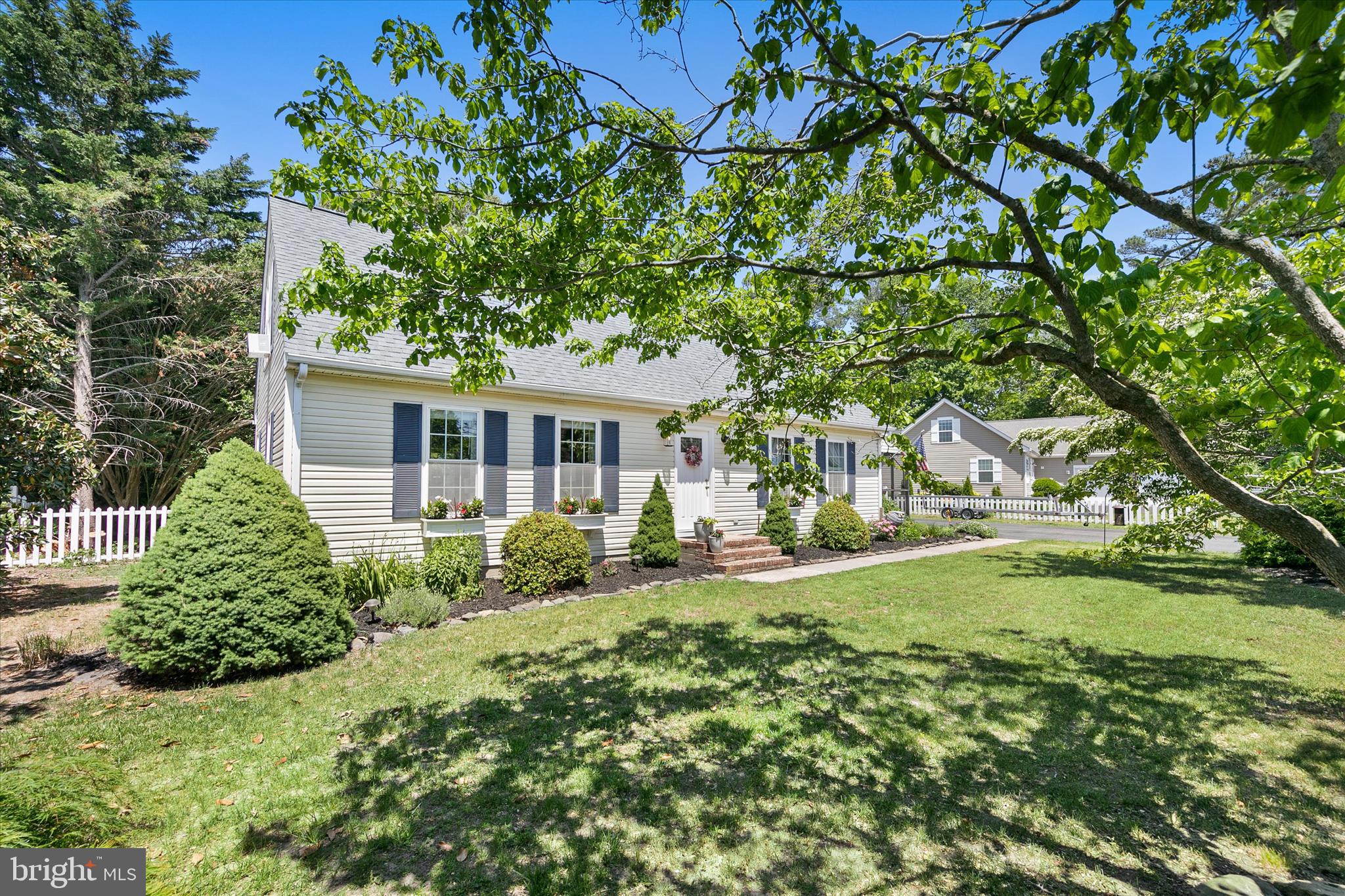 19 APACHE AVENUE