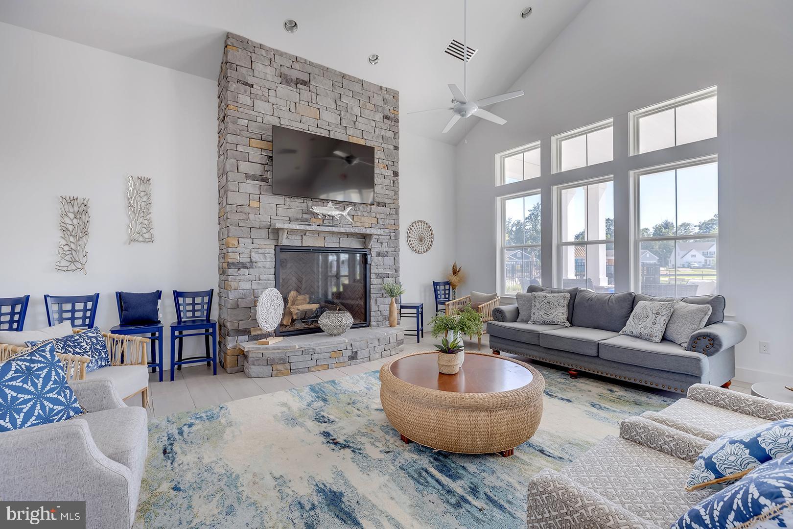 COMPASS POINT - Residential