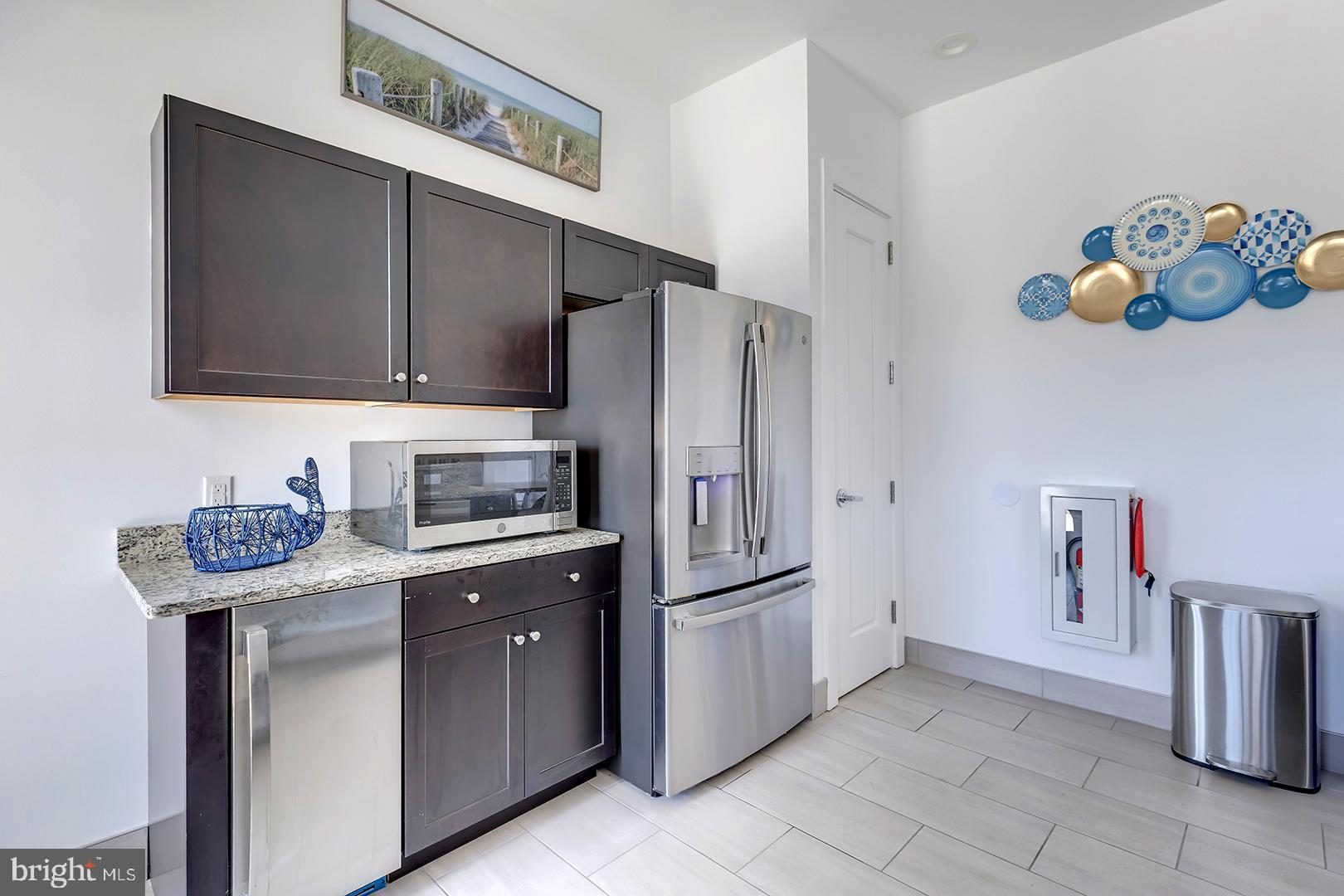 COMPASS POINT - Residential