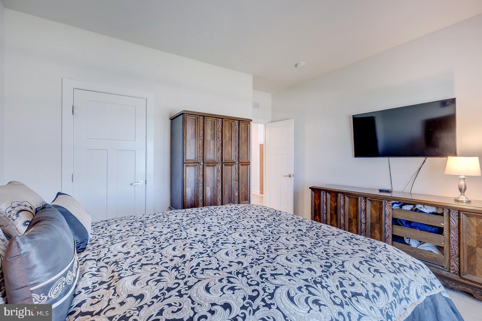 COMPASS POINT - Residential