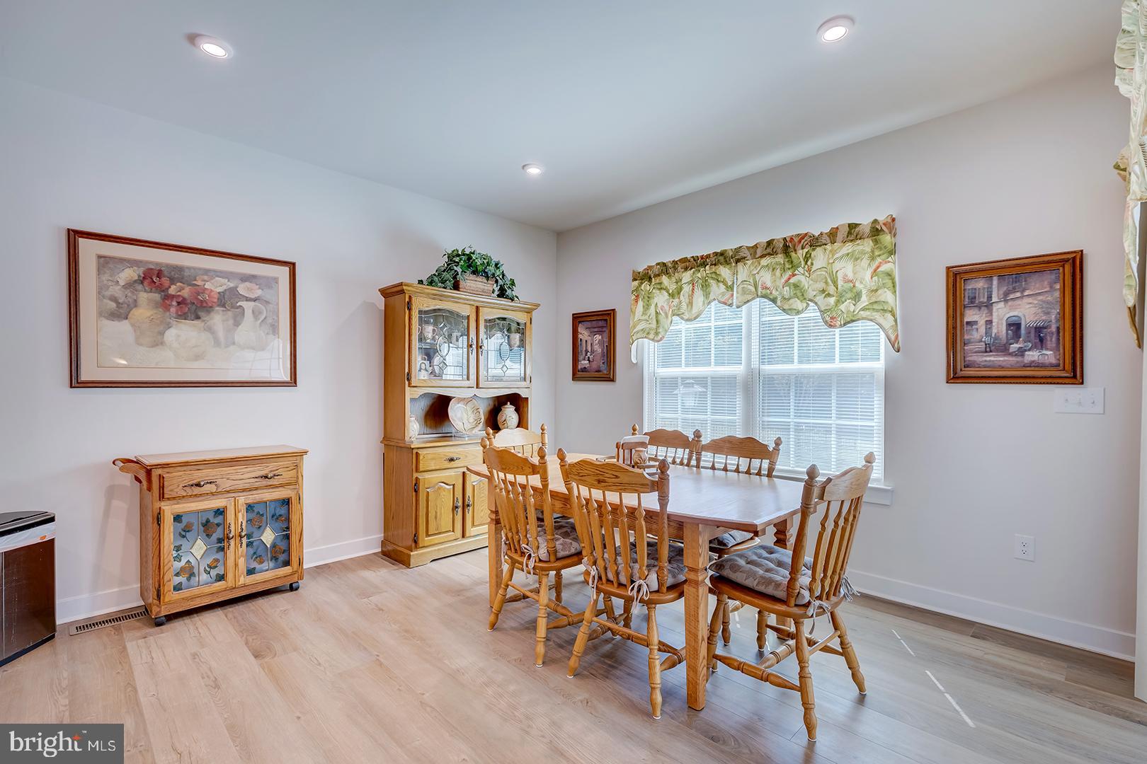 COMPASS POINT - Residential