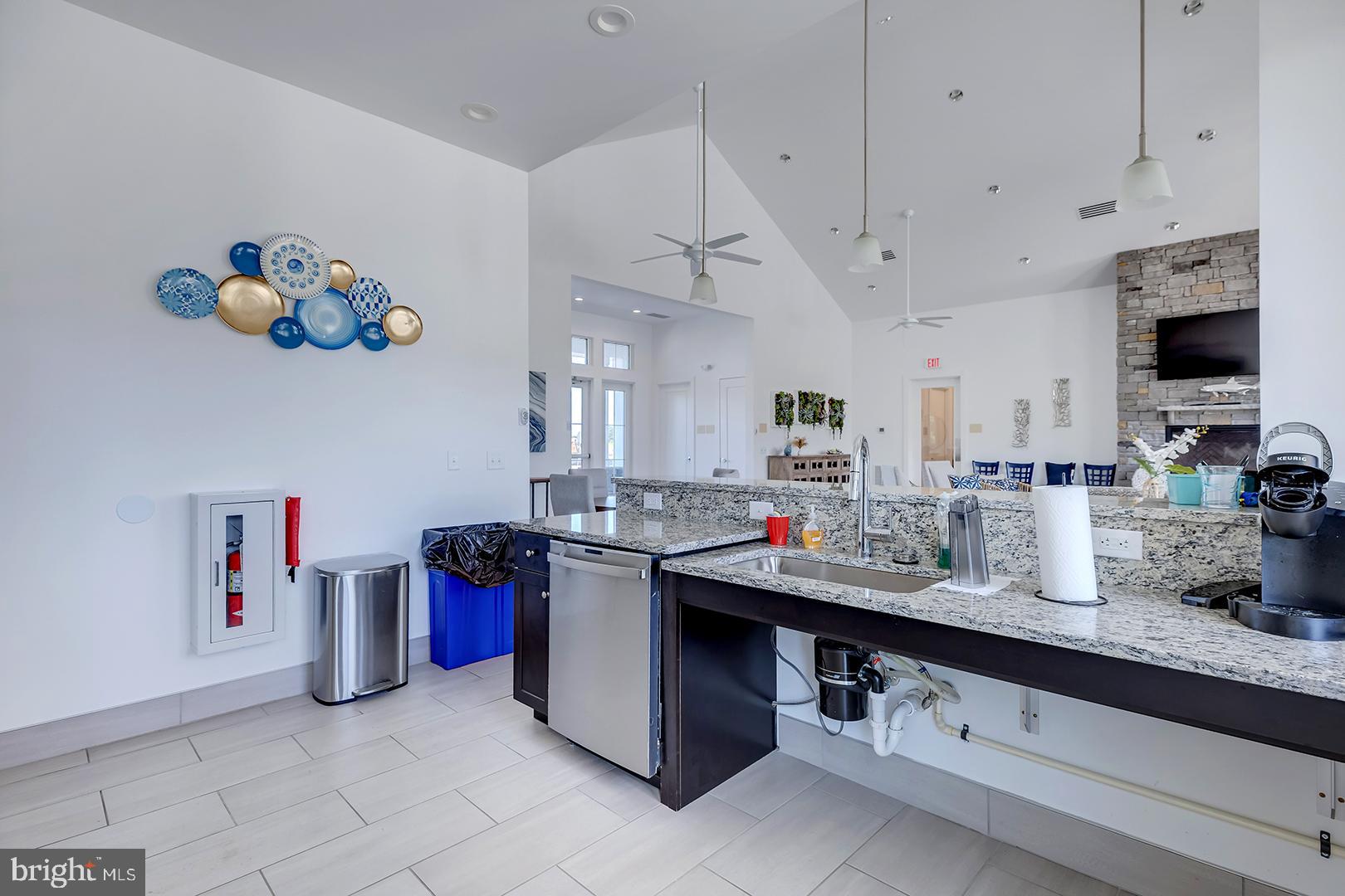 COMPASS POINT - Residential