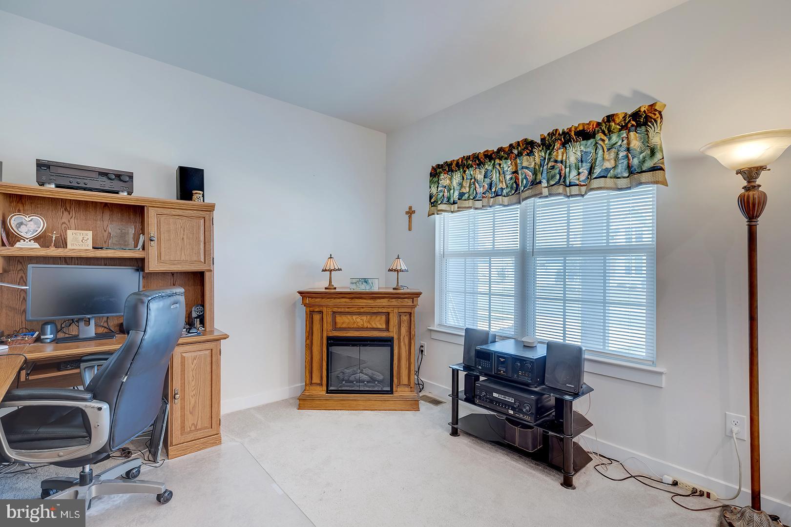 COMPASS POINT - Residential