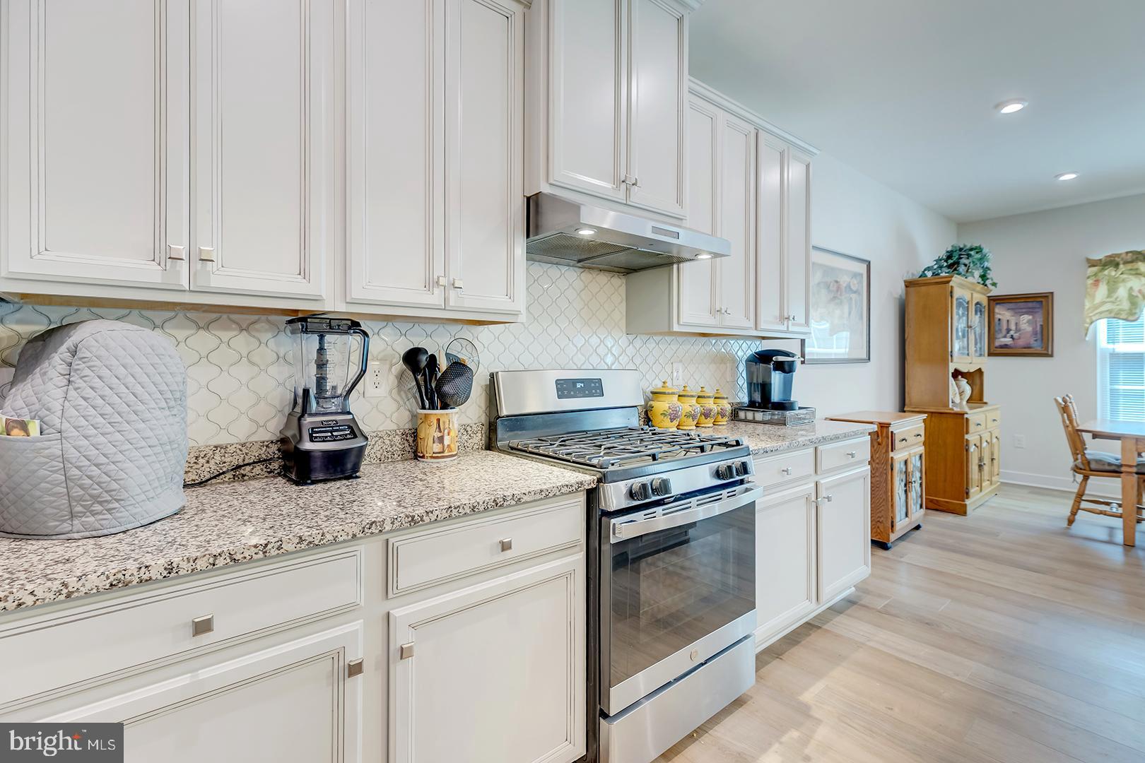 COMPASS POINT - Residential