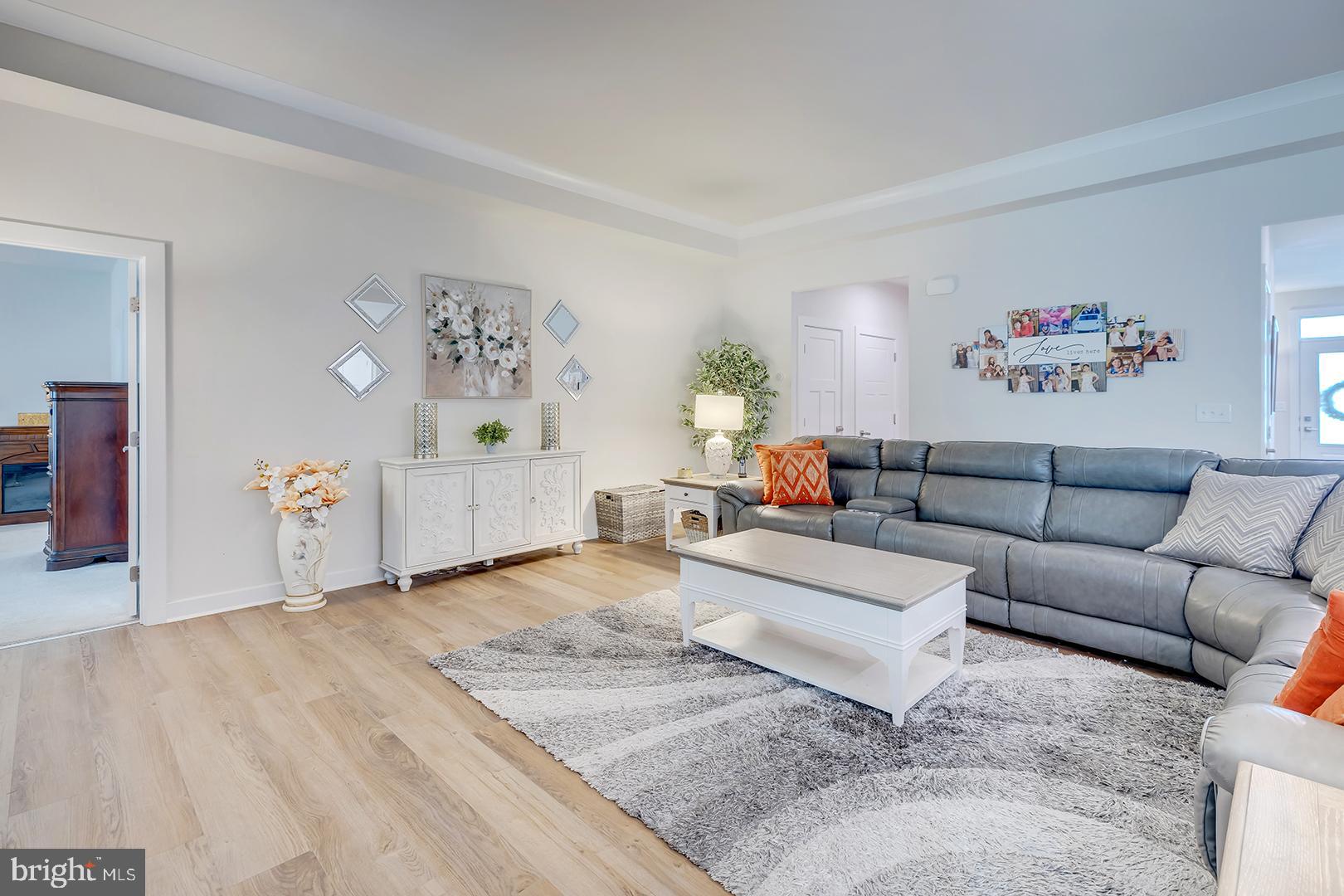 COMPASS POINT - Residential