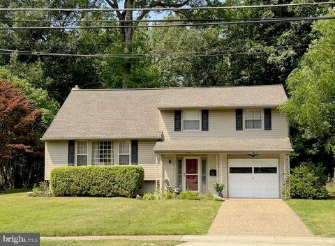 Homes For Sale - 228 Walt Whitman Boulevard<br/> CHERRY HILL, NJ 08003