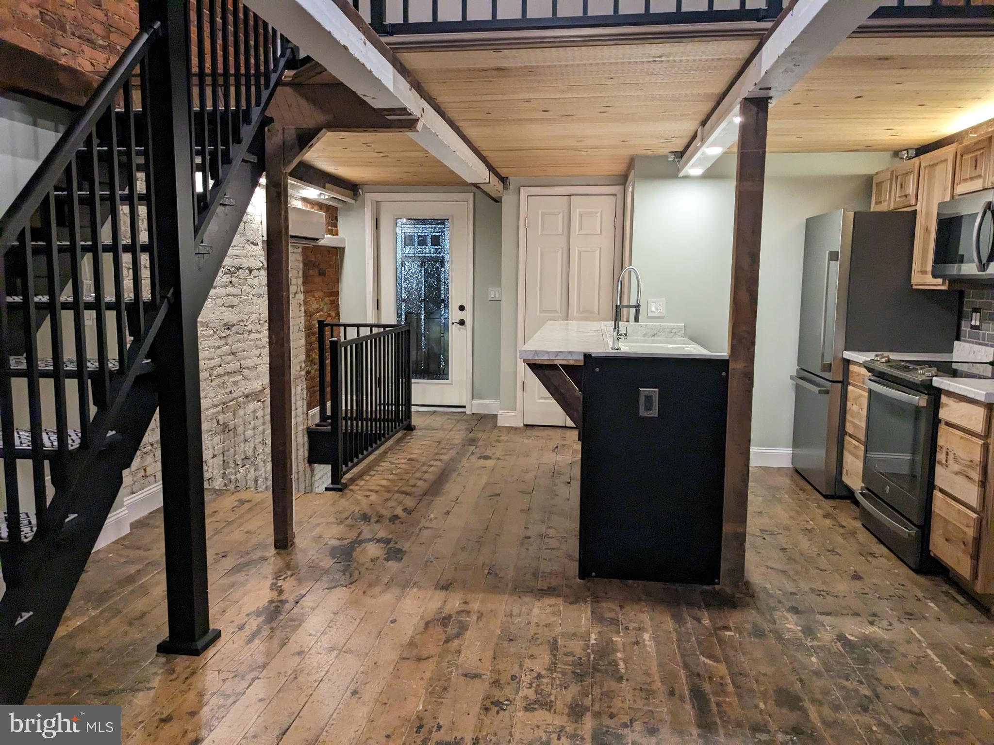 MUSSER PARK - Commercial Sale