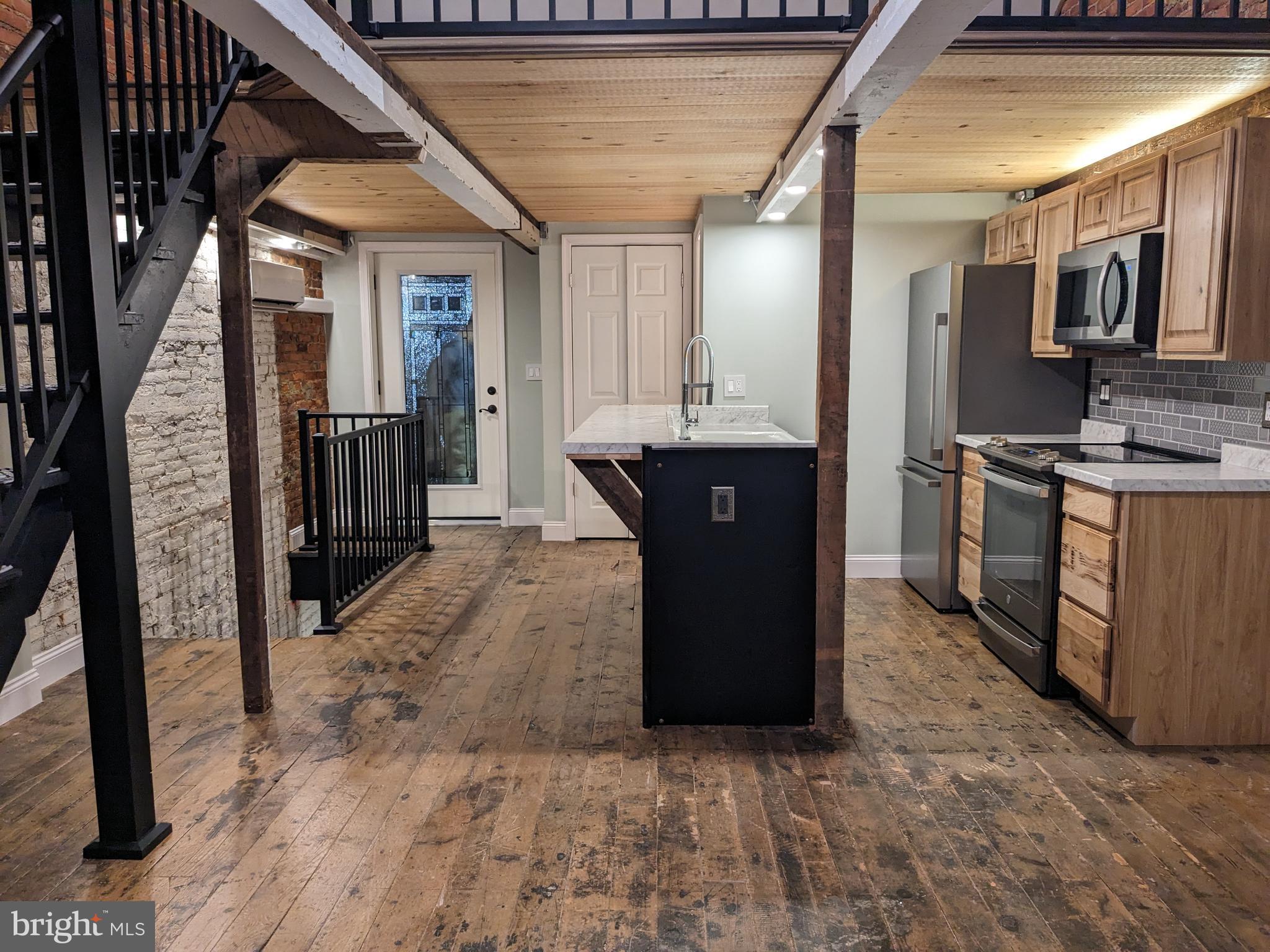 MUSSER PARK - Commercial Sale