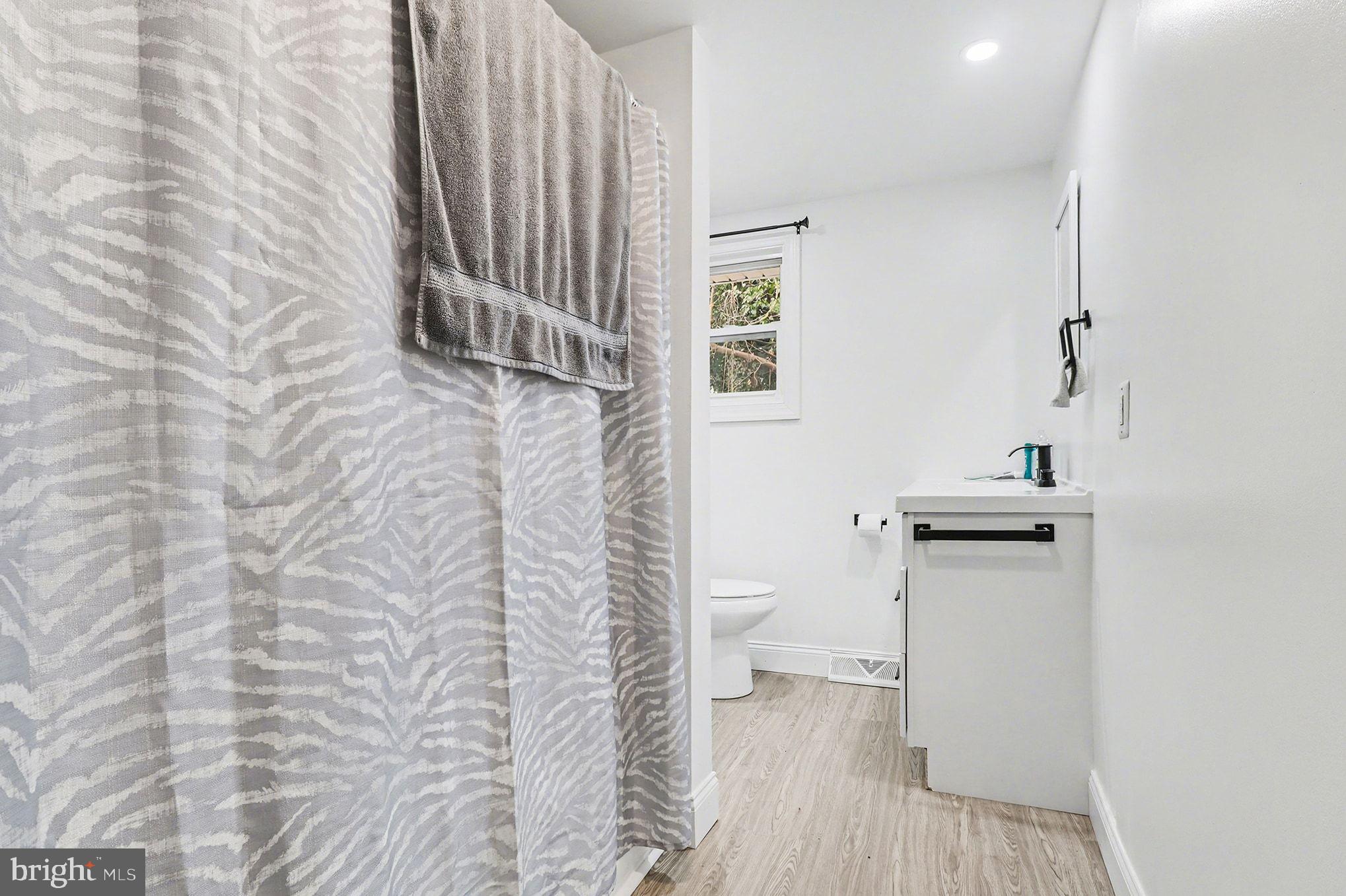 HEMPFIELD CROSSING - Residential