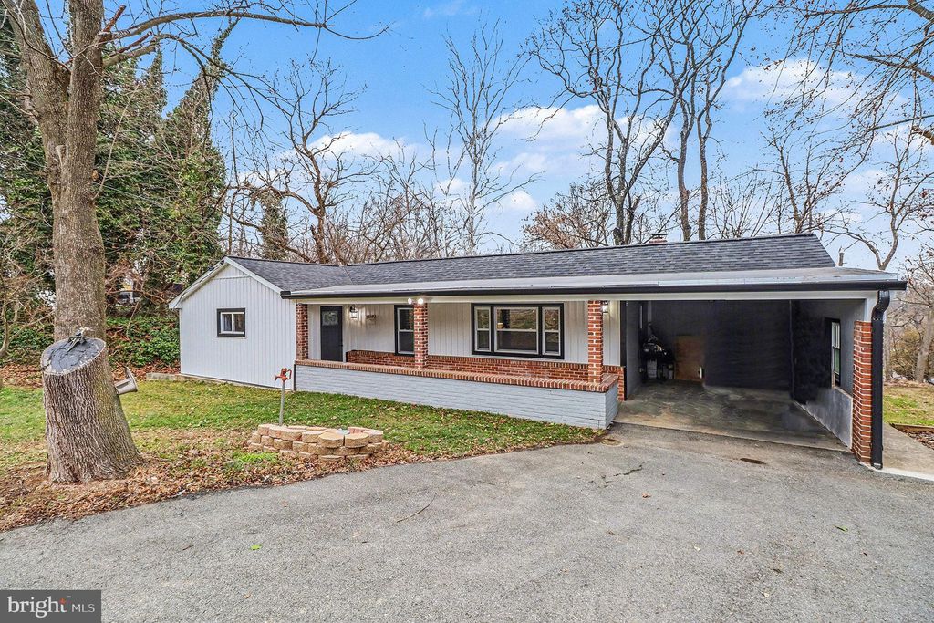 Photo of 4309 Marietta Avenue, COLUMBIA, PA 17512 (MLS # PALA2080654)