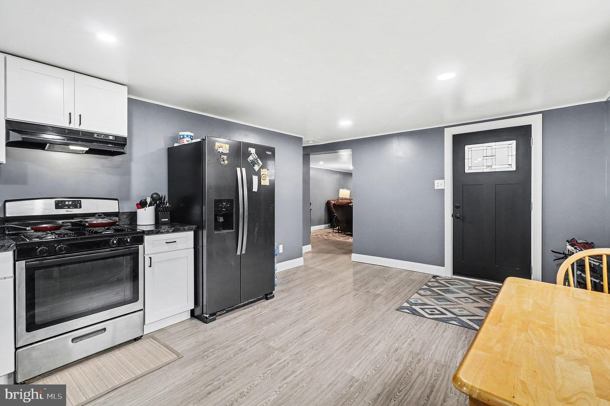 HEMPFIELD CROSSING - Residential