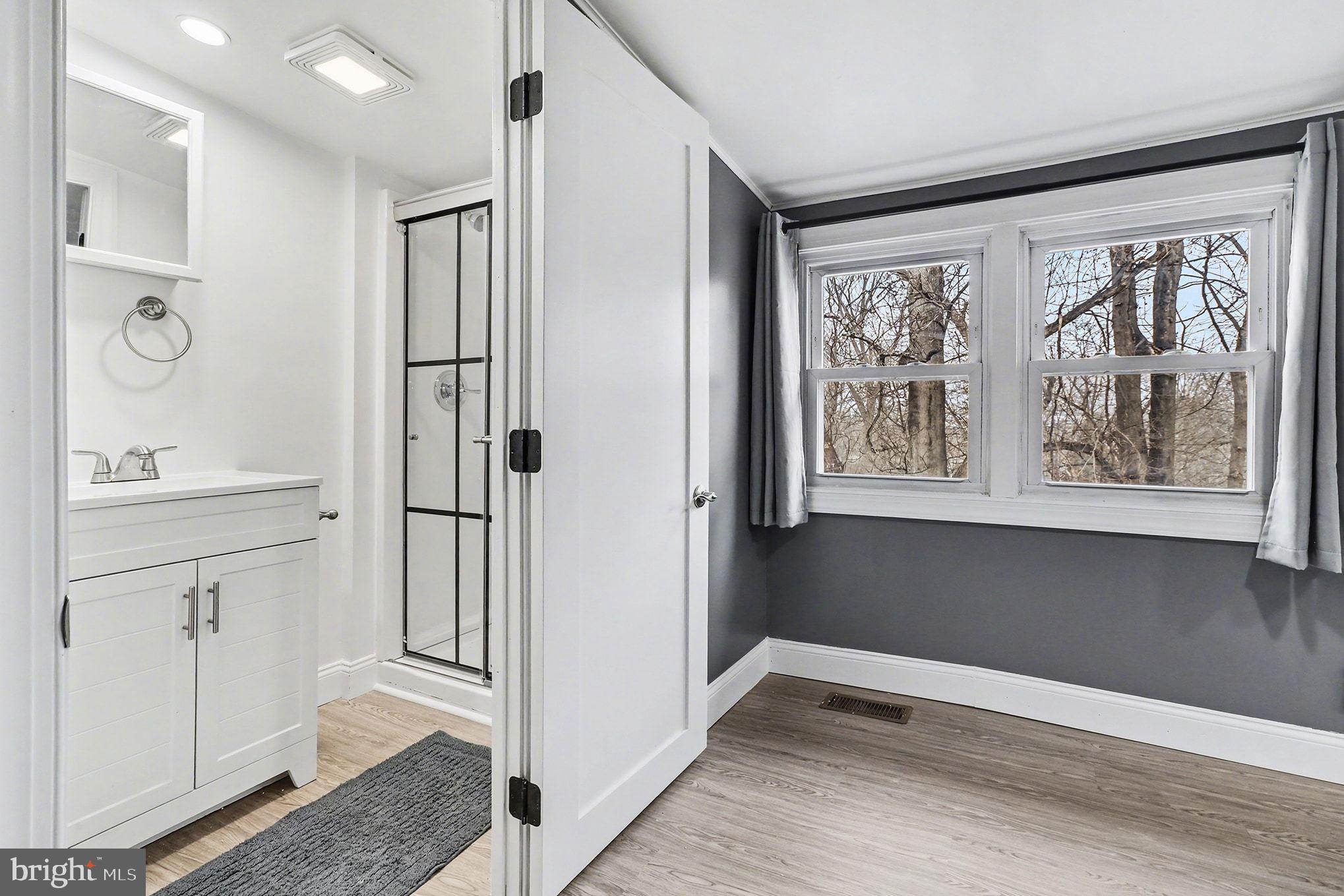 HEMPFIELD CROSSING - Residential