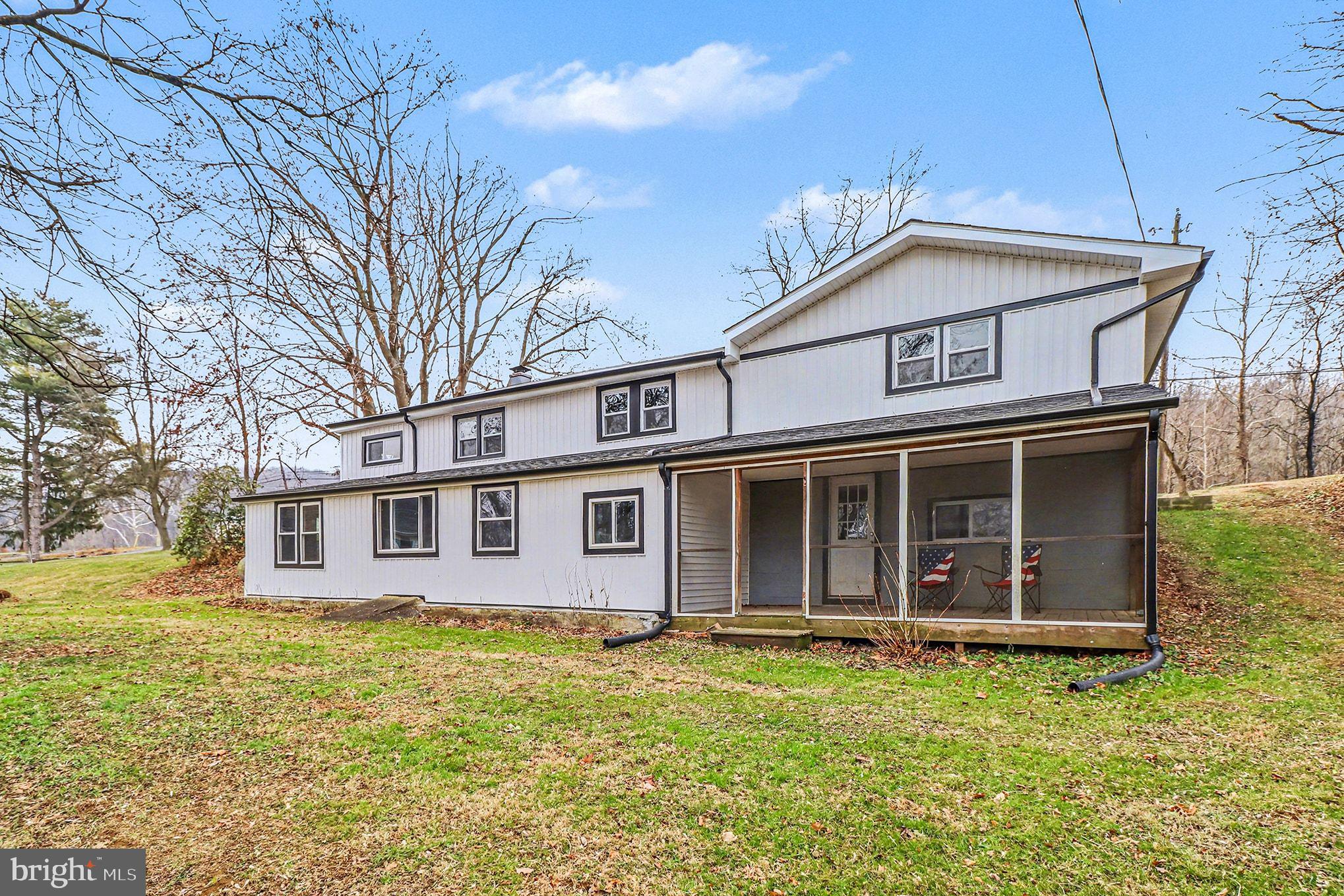 HEMPFIELD CROSSING - Residential