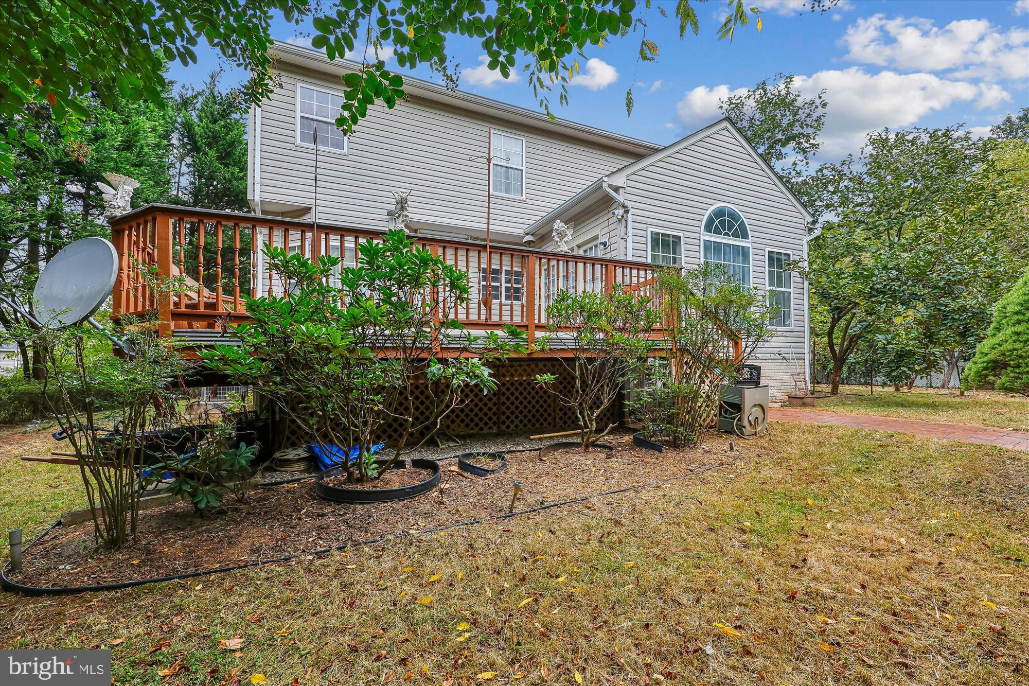 SENECA VIEW ESTATES - Residential Lease