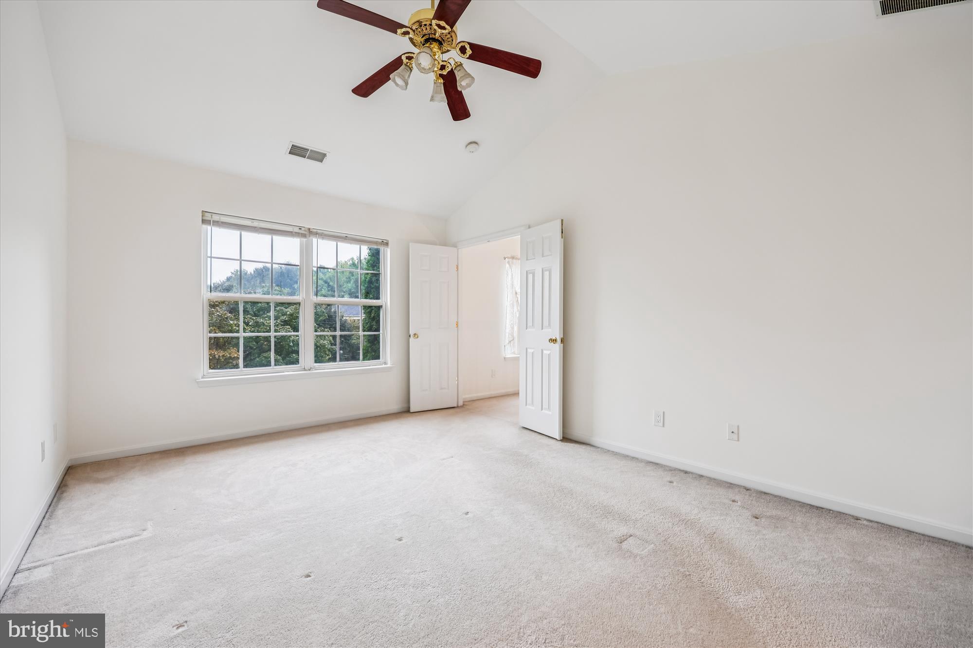 SENECA VIEW ESTATES - Residential Lease