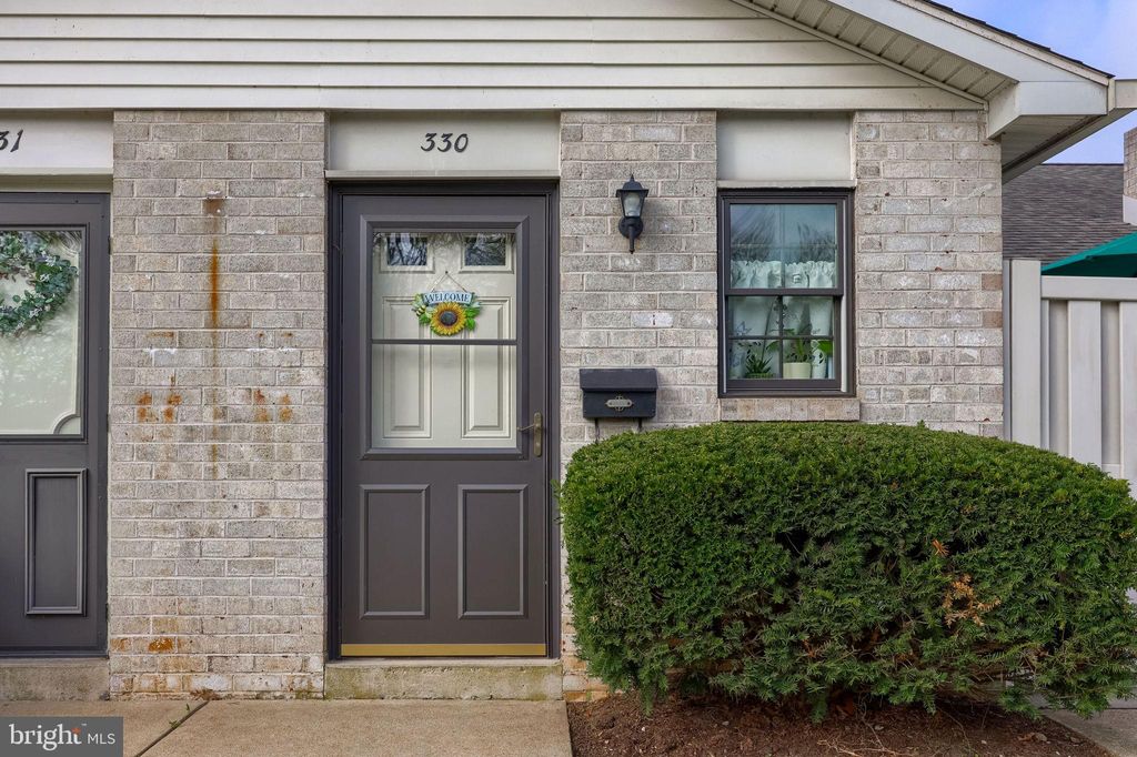 Photo of 330 Valleybrook Drive, LANCASTER, PA 17601 (MLS # PALA2085700)